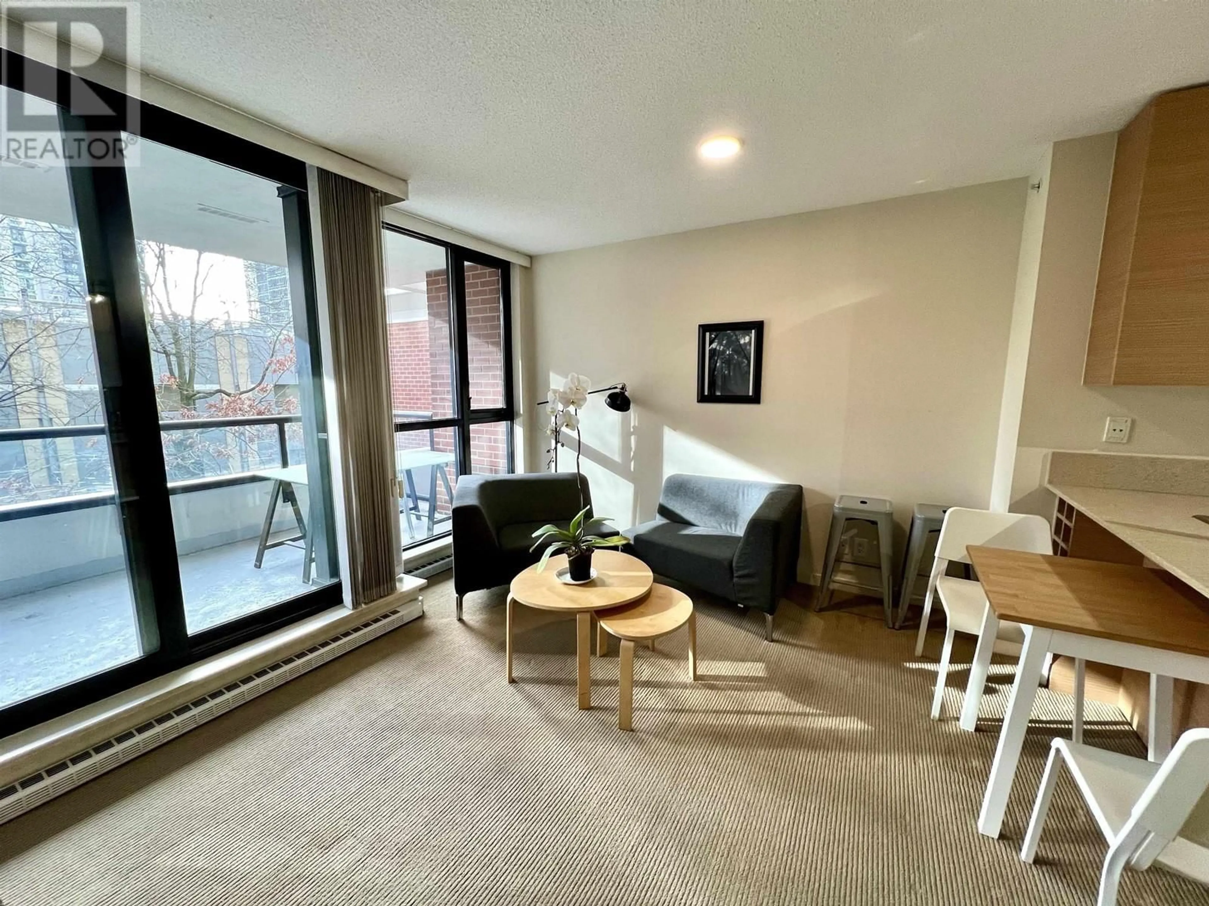 A pic of a room for 301 - 909 MAINLAND STREET, Vancouver British Columbia V6B1S3