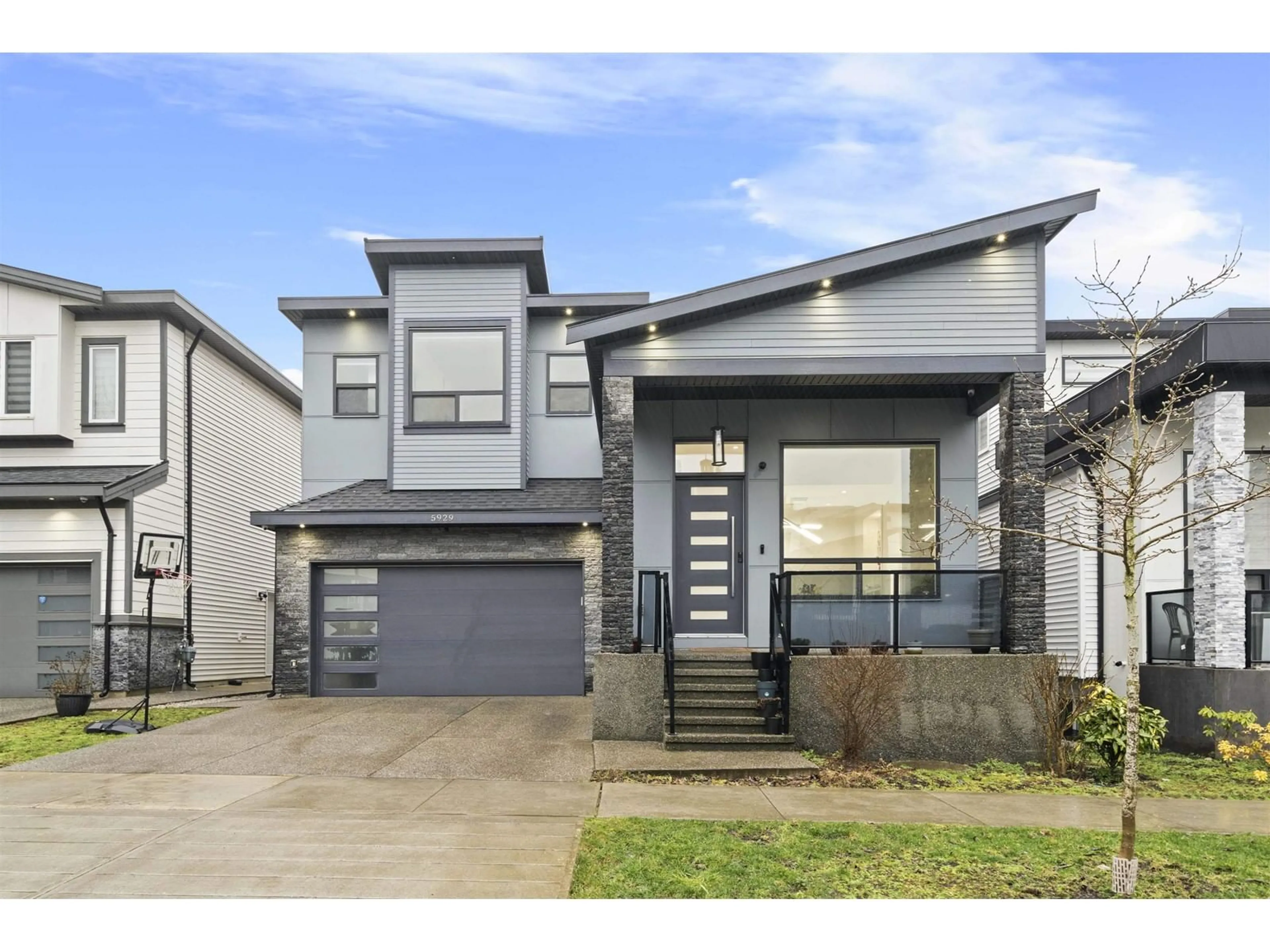 Home with vinyl exterior material, street for 5929 140B STREET, Surrey British Columbia V3X0J3