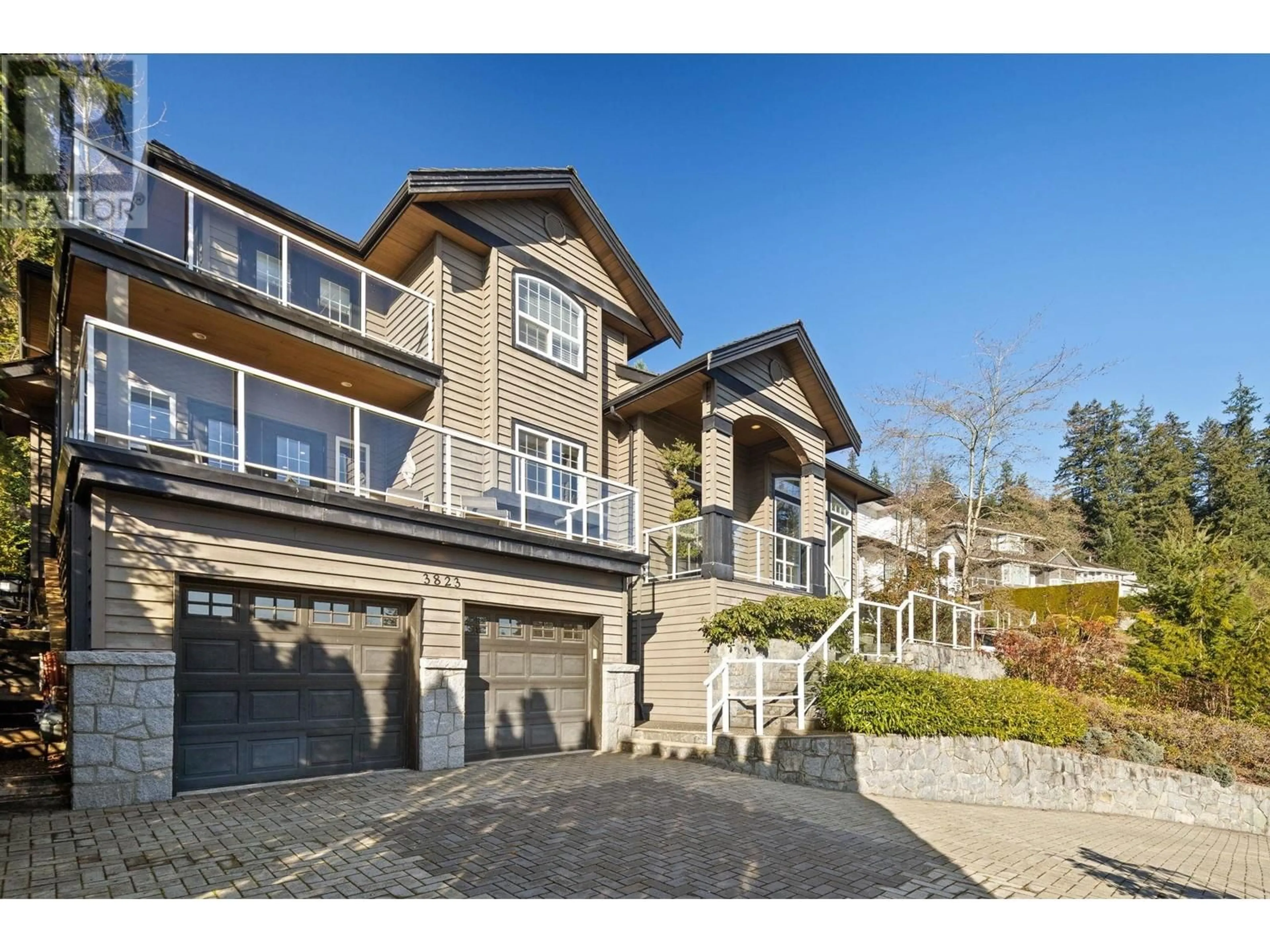 Unknown for 3823 MICHENER WAY, North Vancouver British Columbia V7K3C7