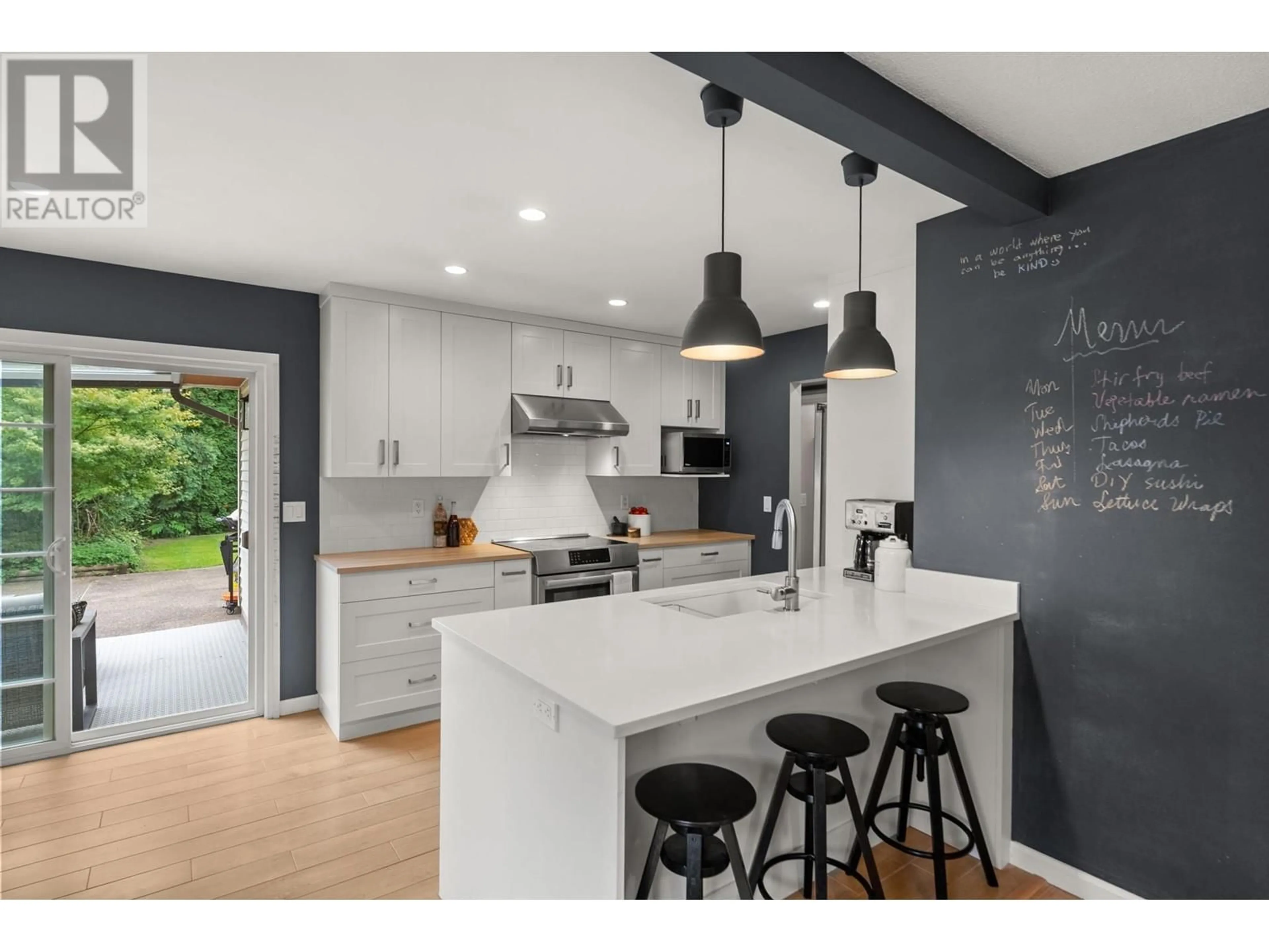 Open concept kitchen, unknown for 5300 FRANCIS ROAD, Richmond British Columbia V7C1K3