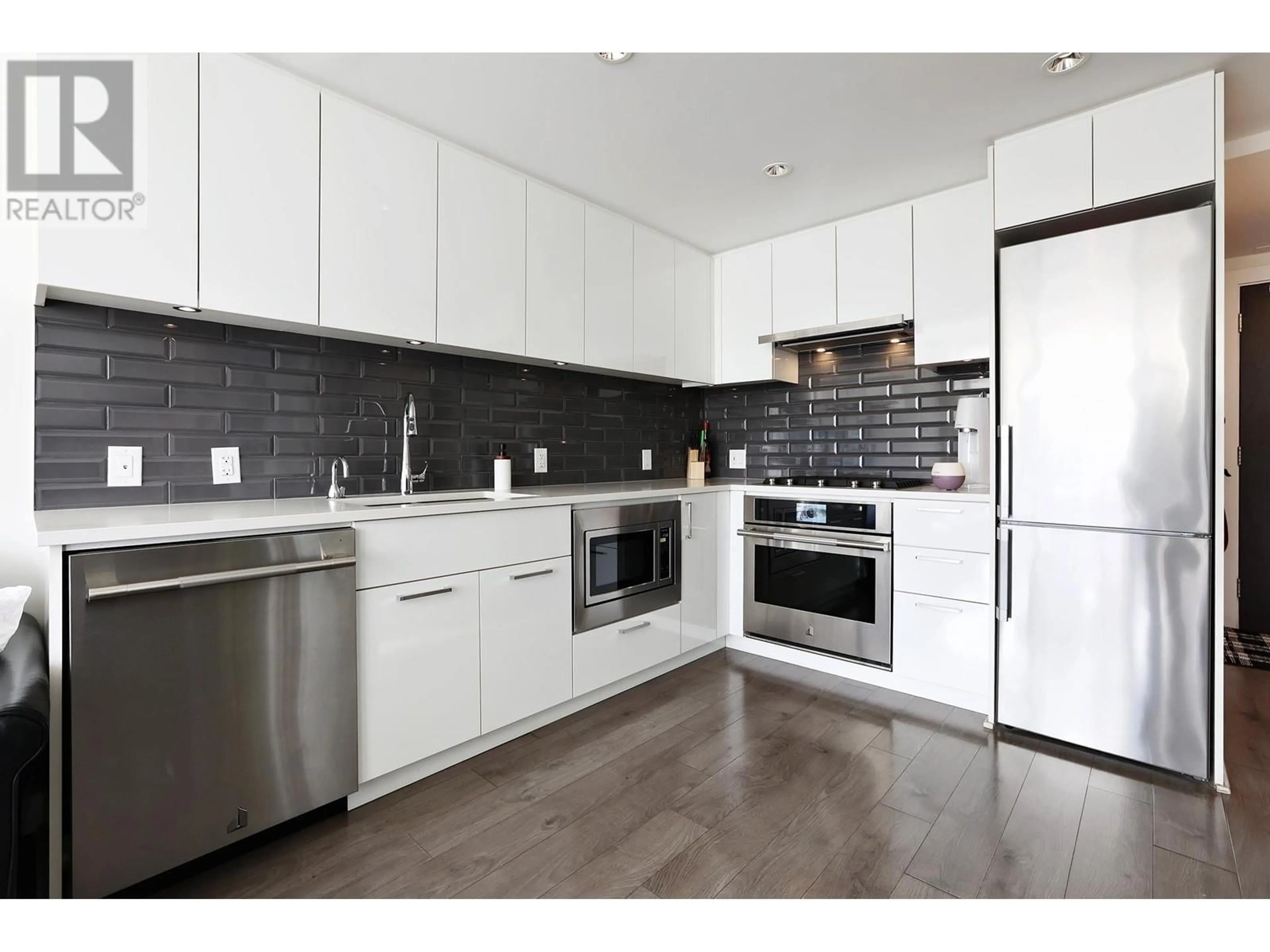 Unknown for 1402 - 8533 RIVER DISTRICT CROSSING, Vancouver British Columbia V5S0H2