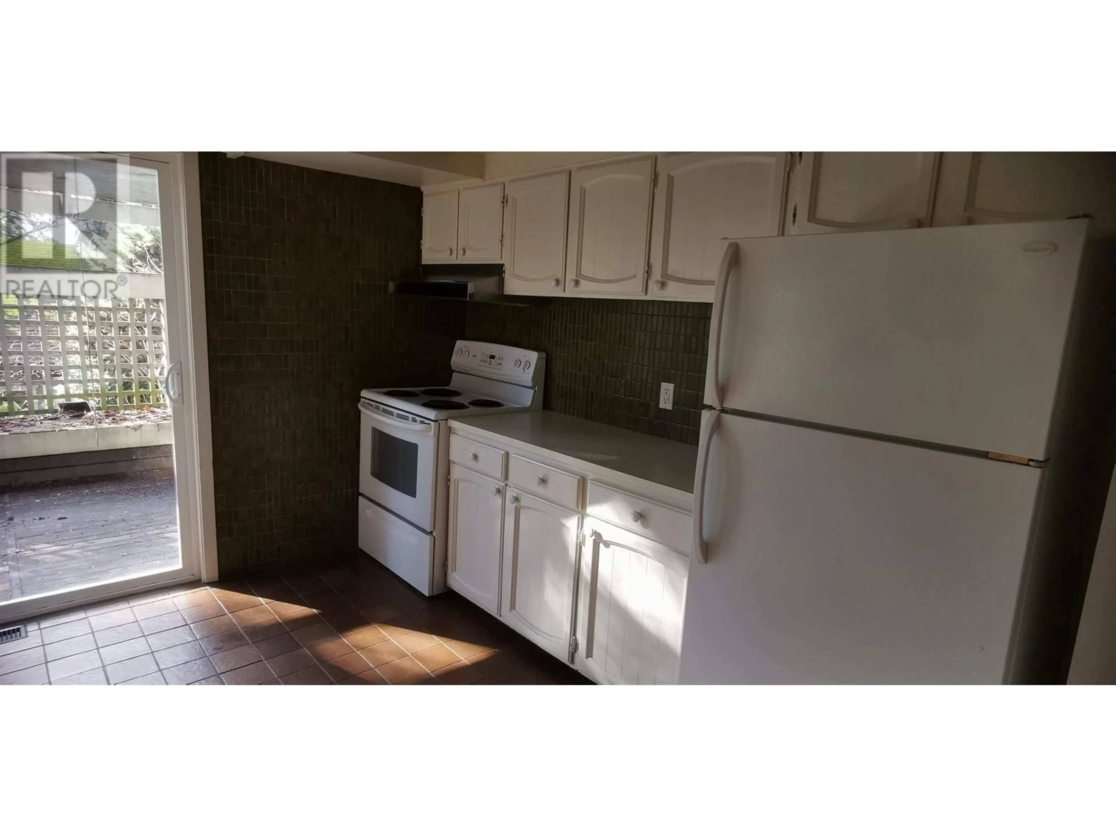 Standard kitchen, unknown for 5631 BLENHEIM STREET, Vancouver British Columbia V6N1P7