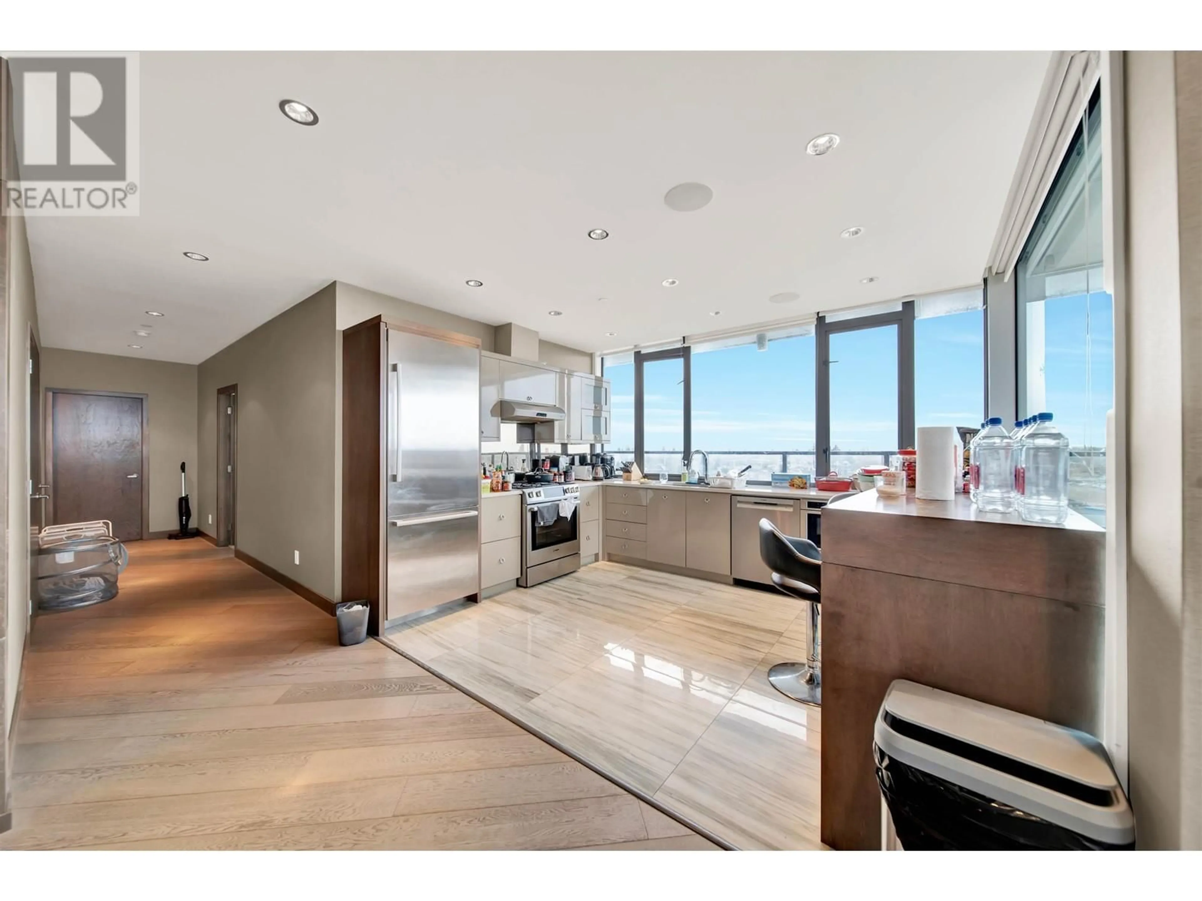 Unknown for PH2 - 2689 KINGSWAY, Vancouver British Columbia V5R0C3