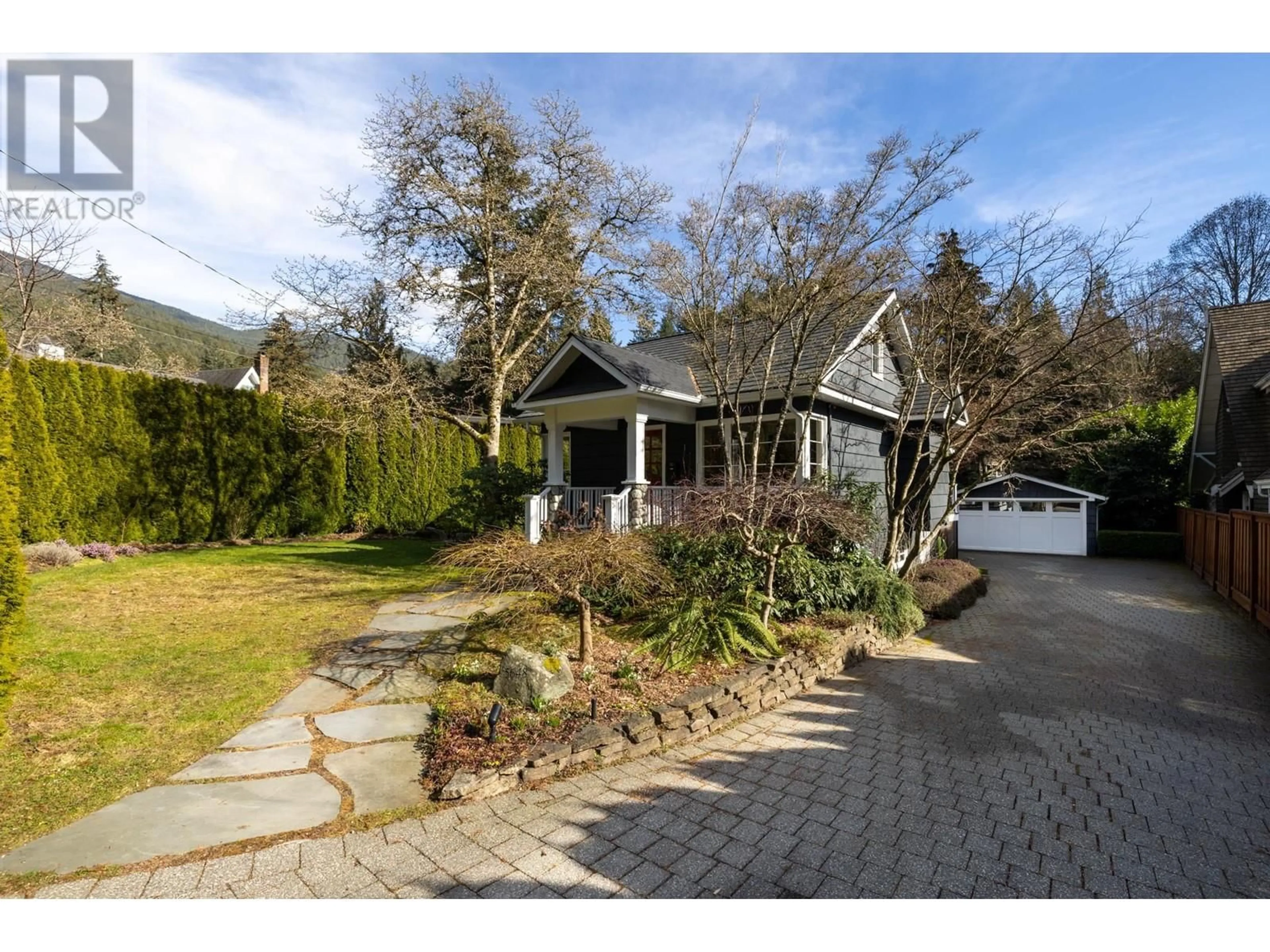 A pic from outside/outdoor area/front of a property/back of a property/a pic from drone, street for 5648 EAGLE HARBOUR ROAD, West Vancouver British Columbia V7W1P5