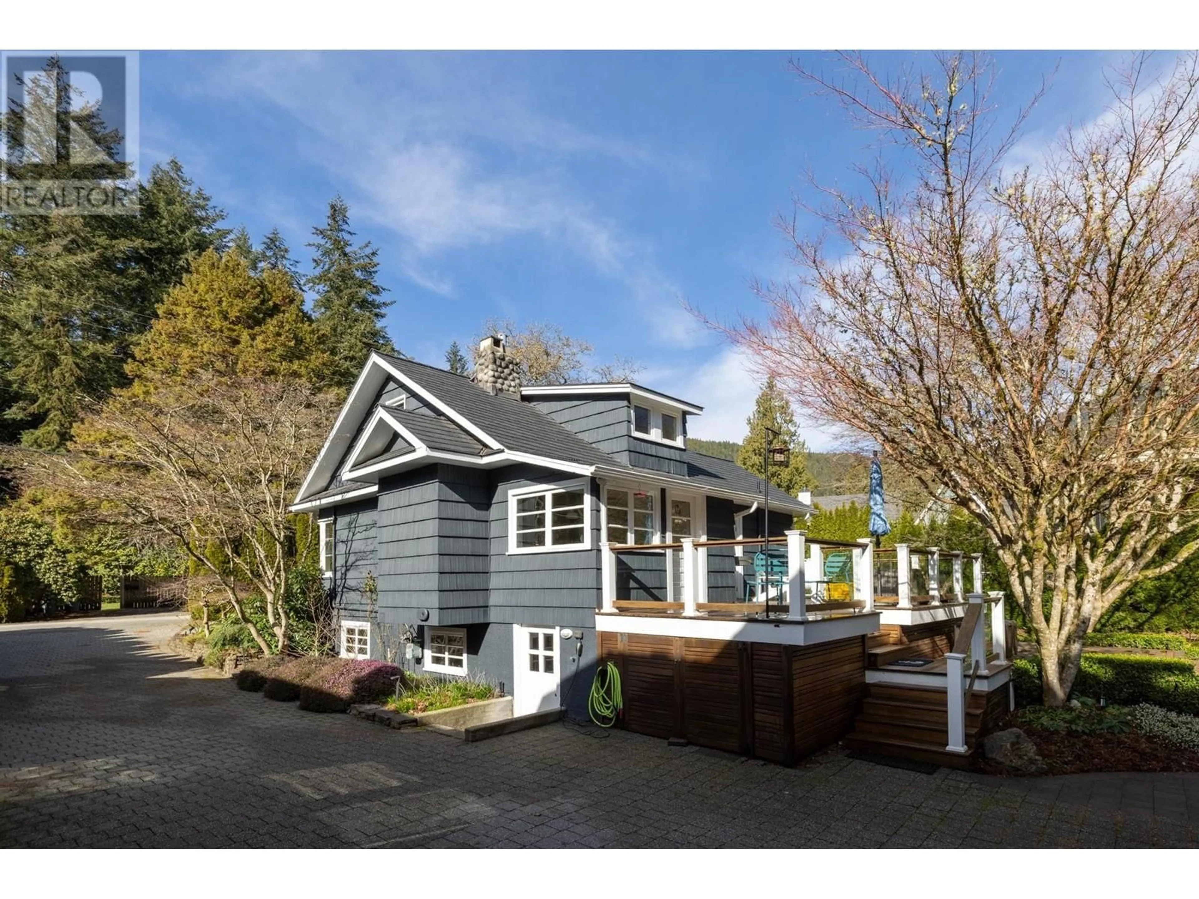 Home with vinyl exterior material, street for 5648 EAGLE HARBOUR ROAD, West Vancouver British Columbia V7W1P5