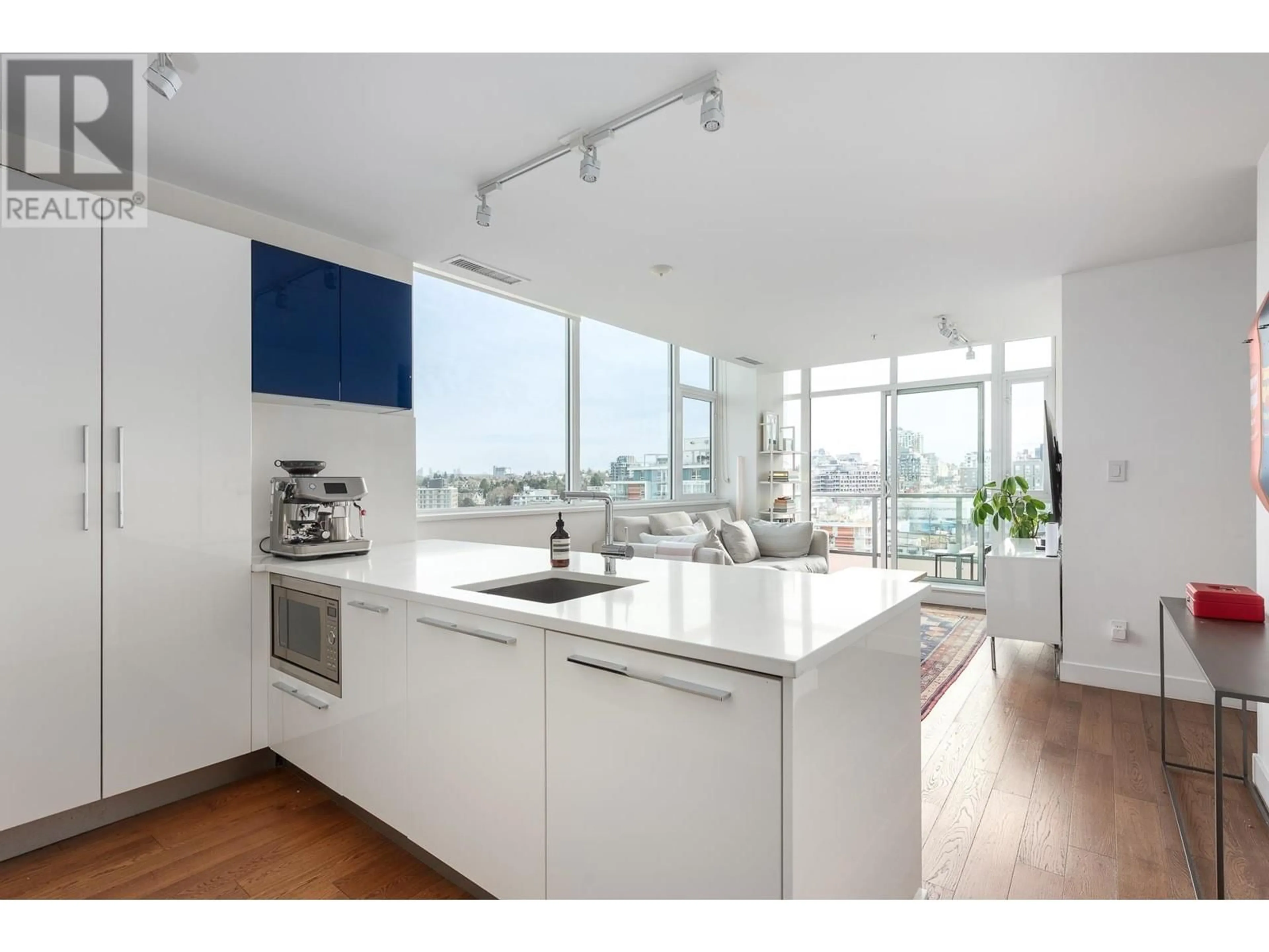 Open concept kitchen, unknown for 1501 108 E 1ST AVENUE, Vancouver British Columbia V5T0E4