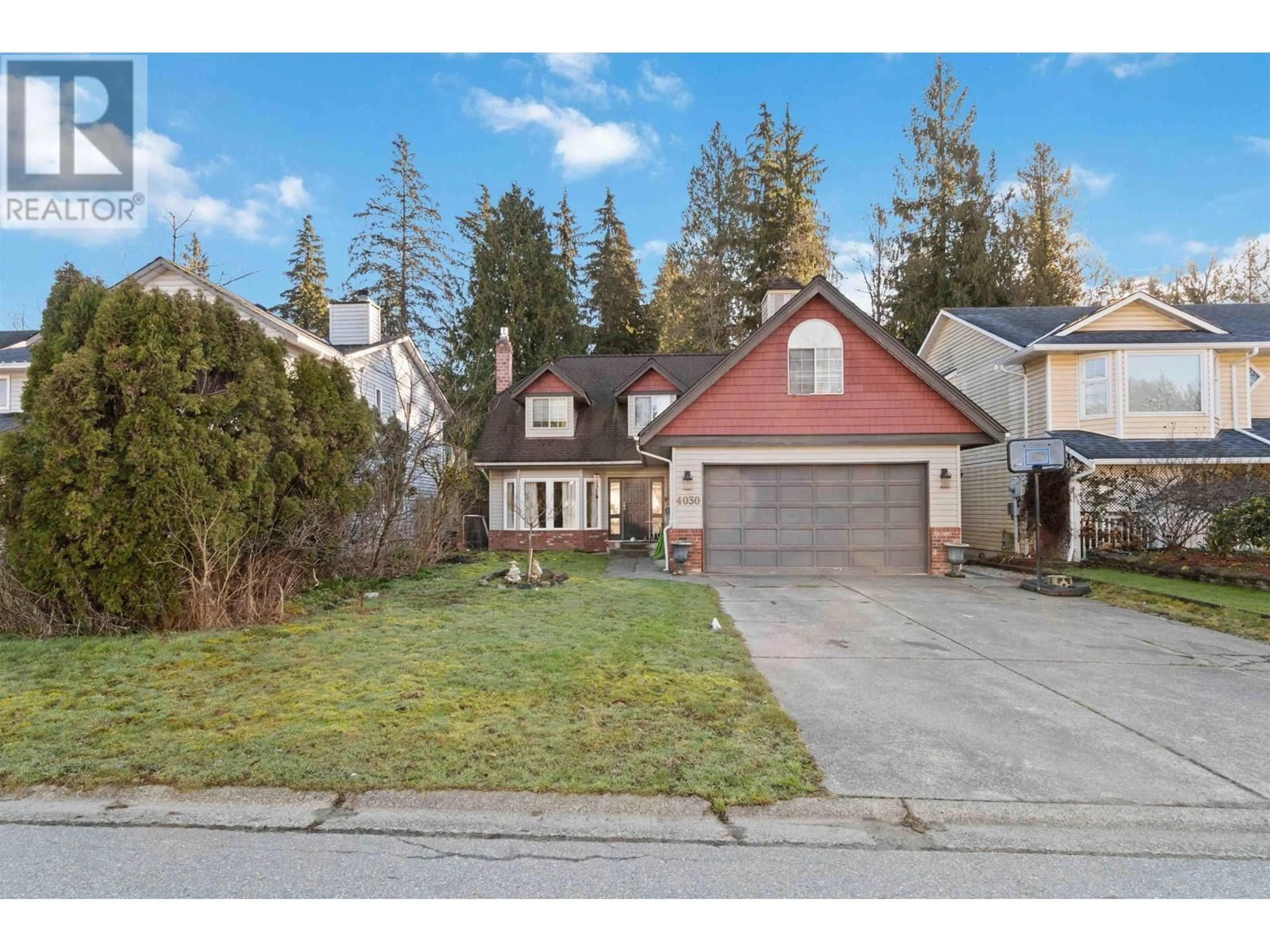 A pic from outside/outdoor area/front of a property/back of a property/a pic from drone, street for 4030 WEDGEWOOD STREET, Port Coquitlam British Columbia V3B6R5