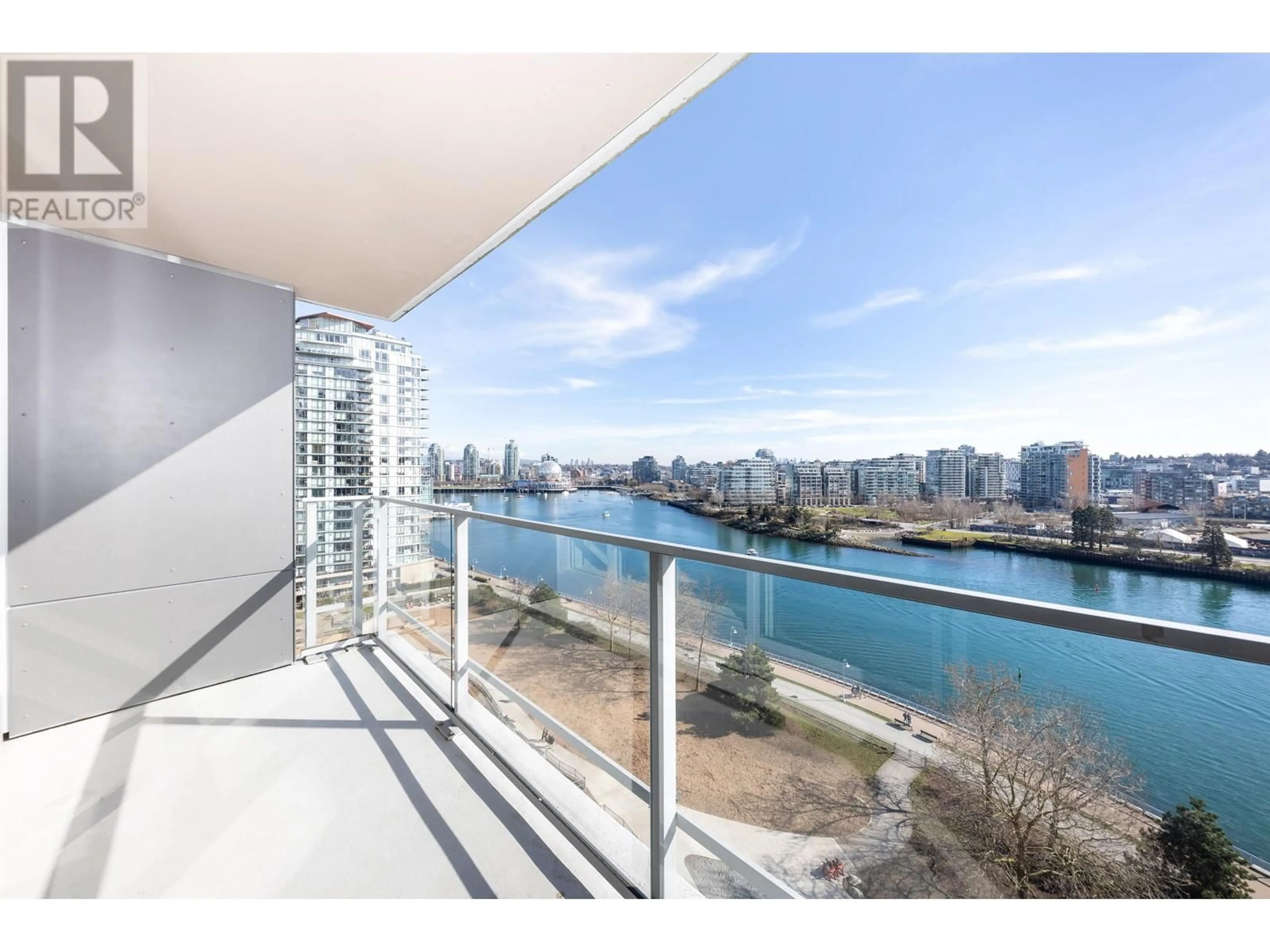 Balcony in the apartment, water/lake/river/ocean view for 1507 980 COOPERAGE WAY, Vancouver British Columbia V6B0C3