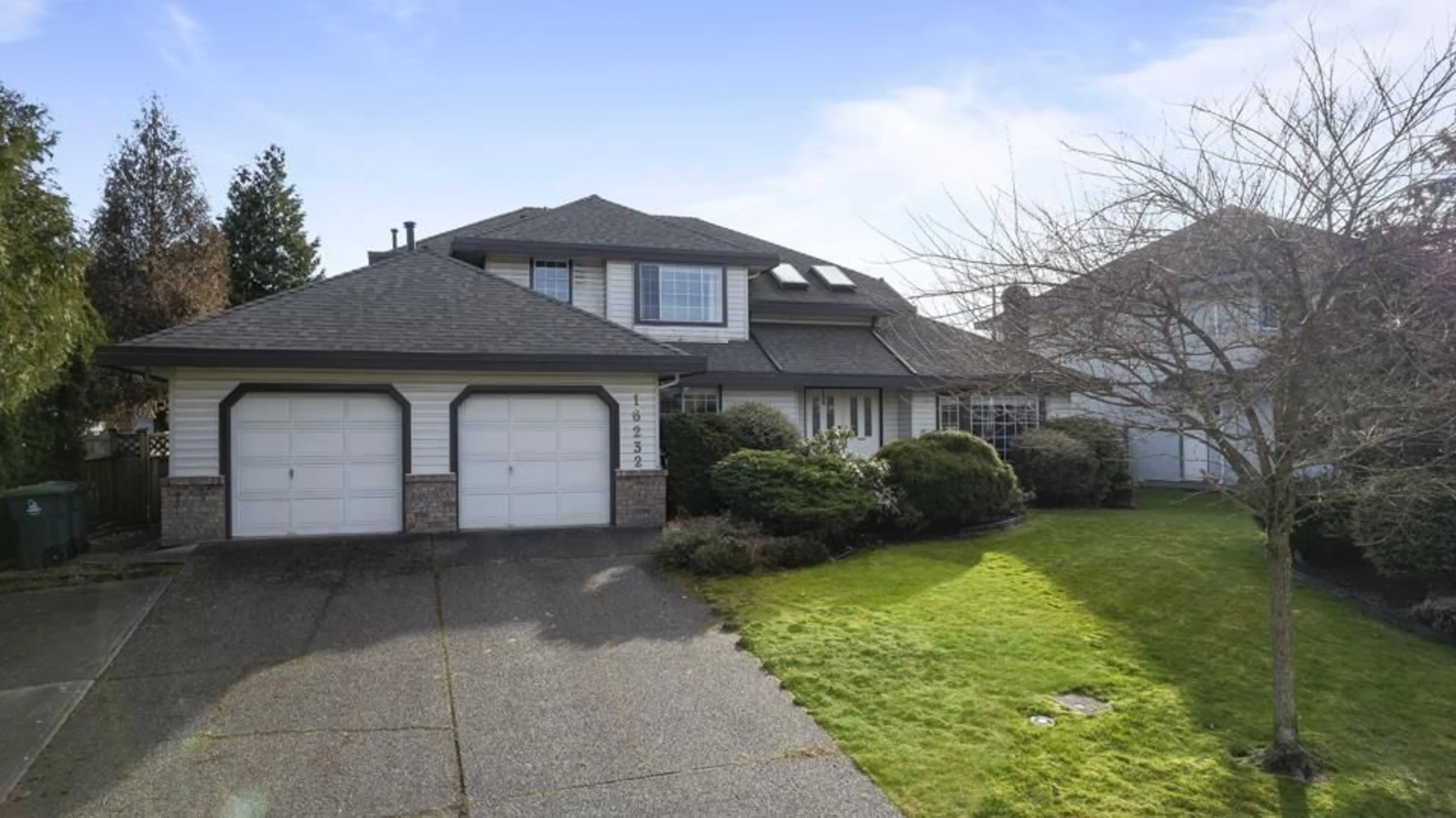 Home with vinyl exterior material, street for 16232 87, Surrey British Columbia V4N1B7