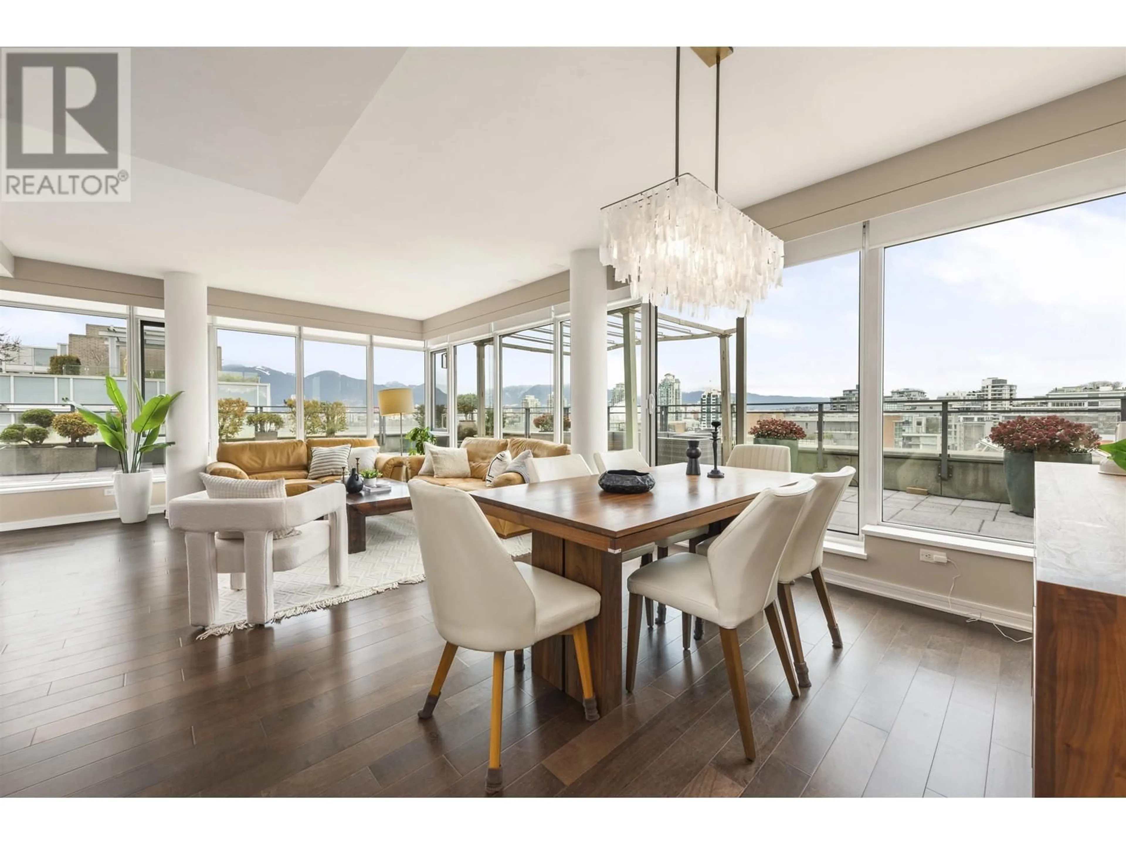 Dining room, wood/laminate floor for 1108 181 W 1ST AVENUE, Vancouver British Columbia V5Y0E3