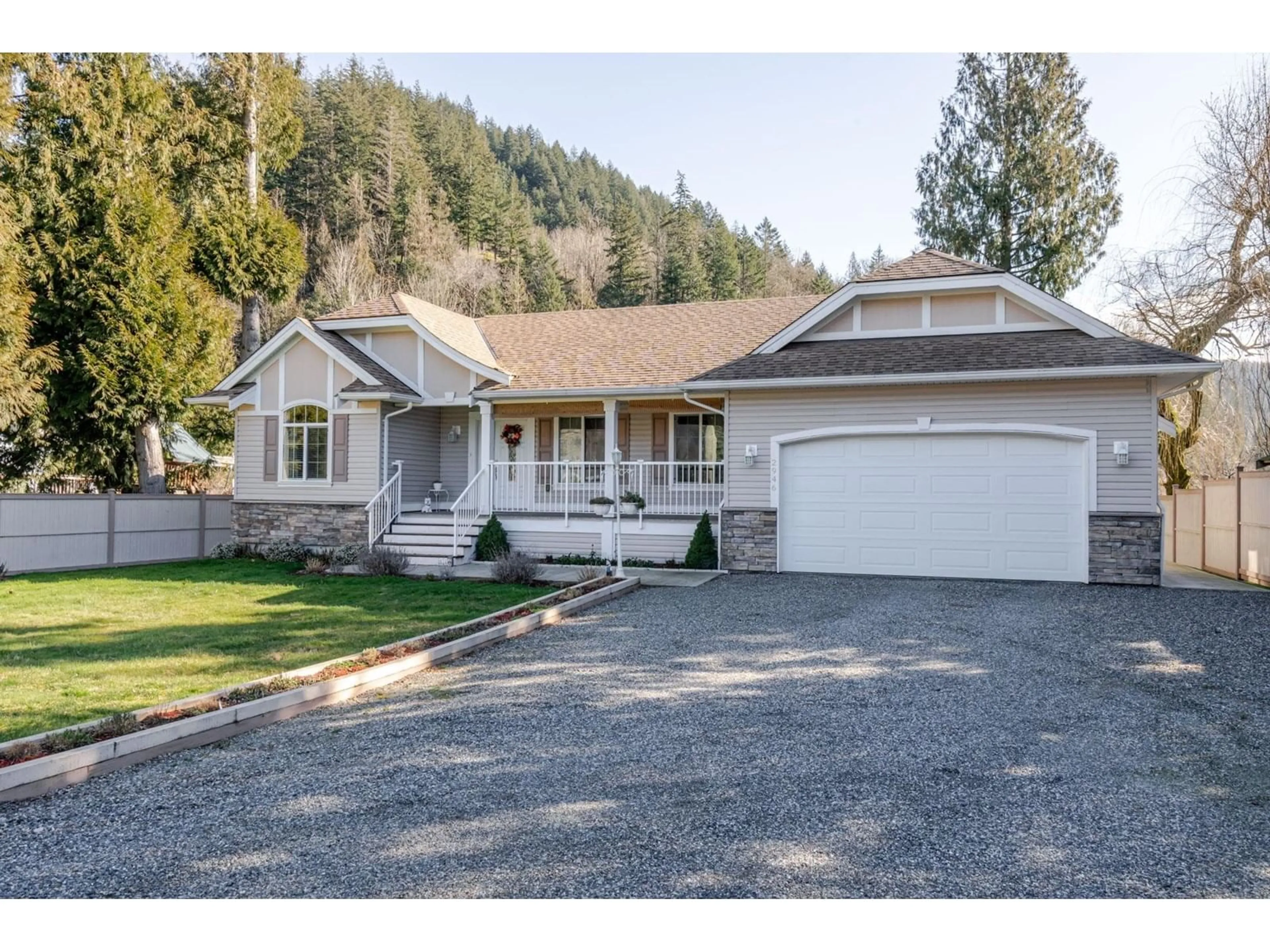 Home with vinyl exterior material, street for 2946 HOT SPRINGS ROAD|Agassiz, Agassiz British Columbia V0M1A3