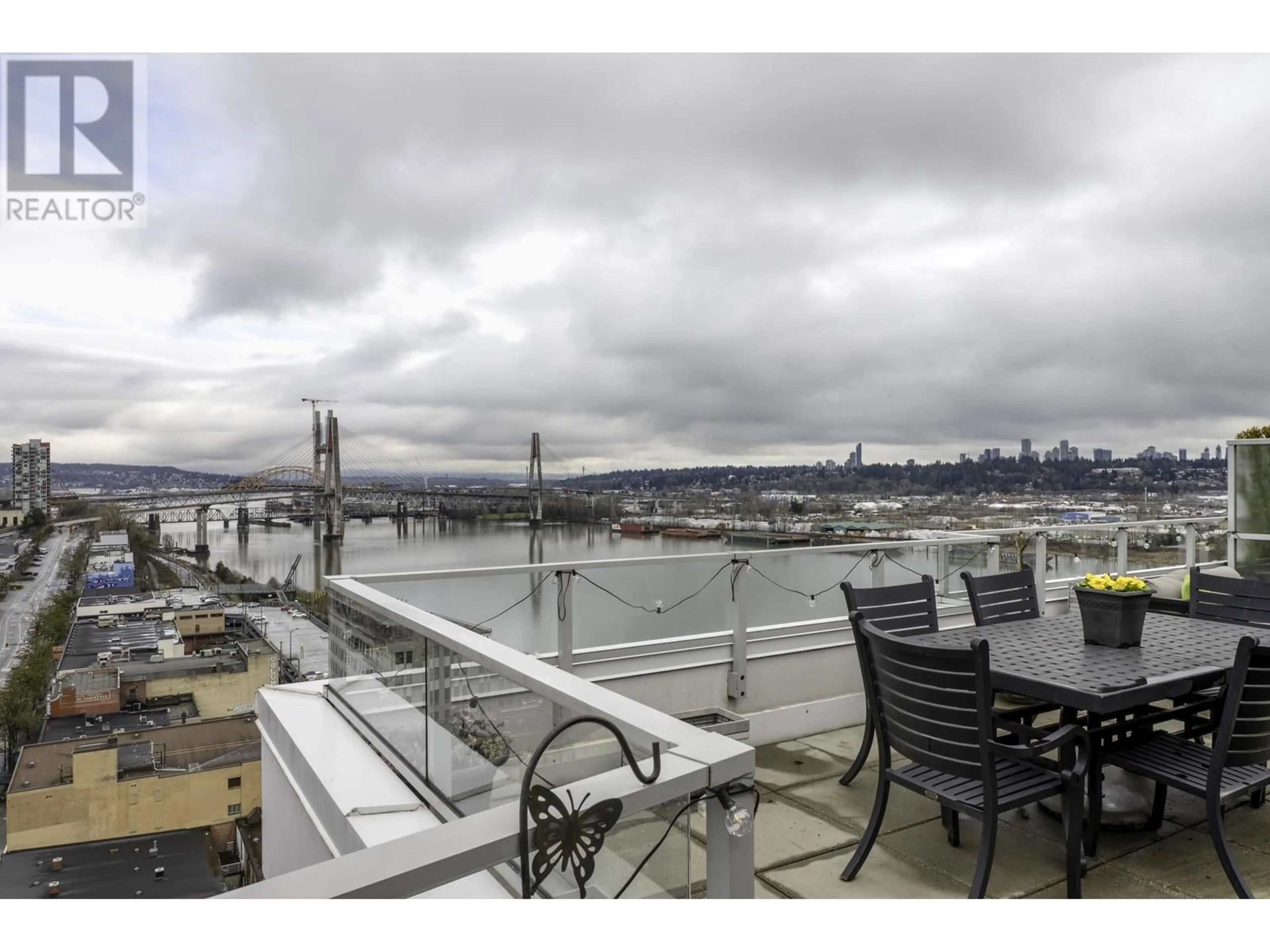 Patio, water/lake/river/ocean view for PH2 668 COLUMBIA STREET, New Westminster British Columbia V3M1A9