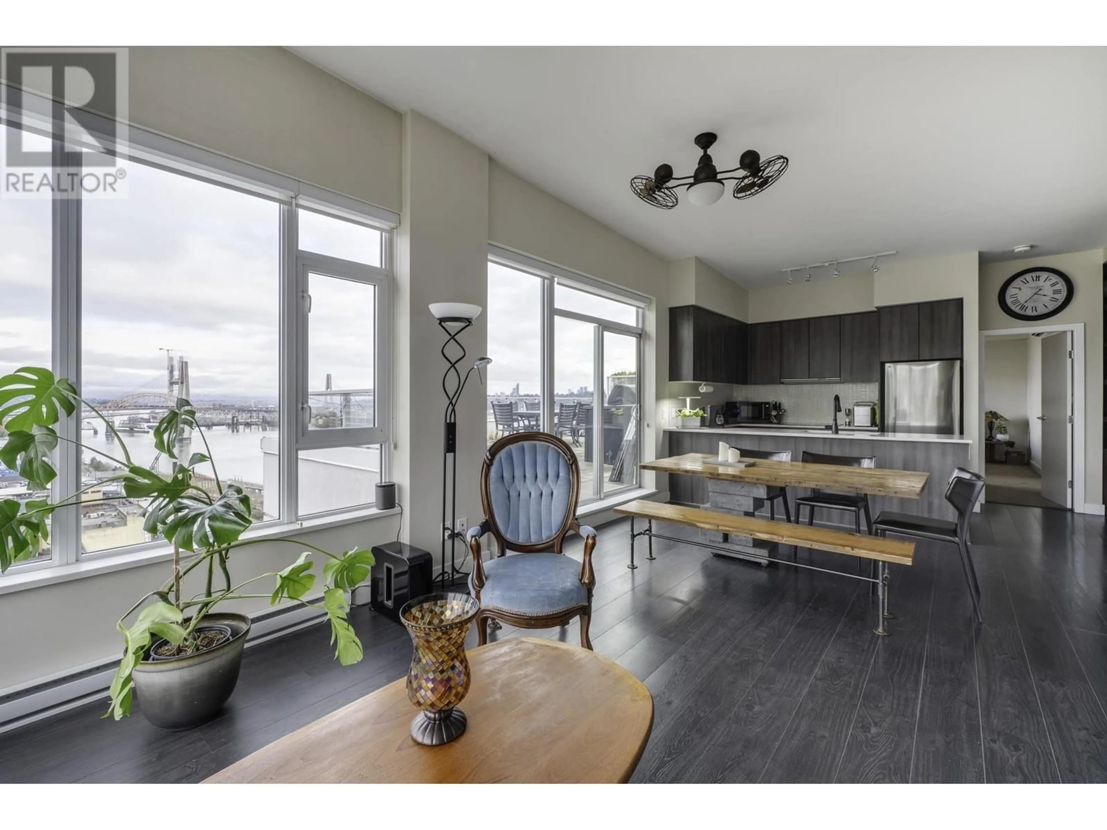 Open concept kitchen, wood/laminate floor for PH2 668 COLUMBIA STREET, New Westminster British Columbia V3M1A9