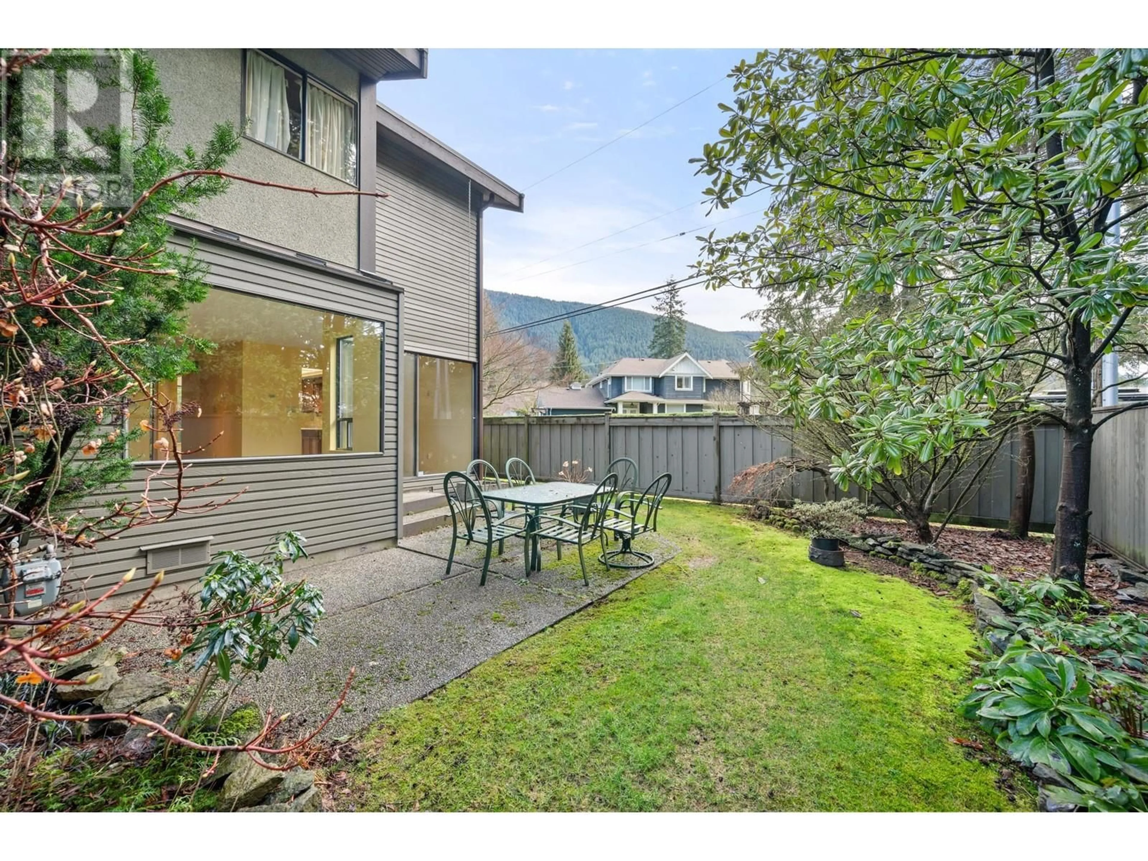 Patio, mountain view for 4701 GLENWOOD AVENUE, North Vancouver British Columbia V7R4G6