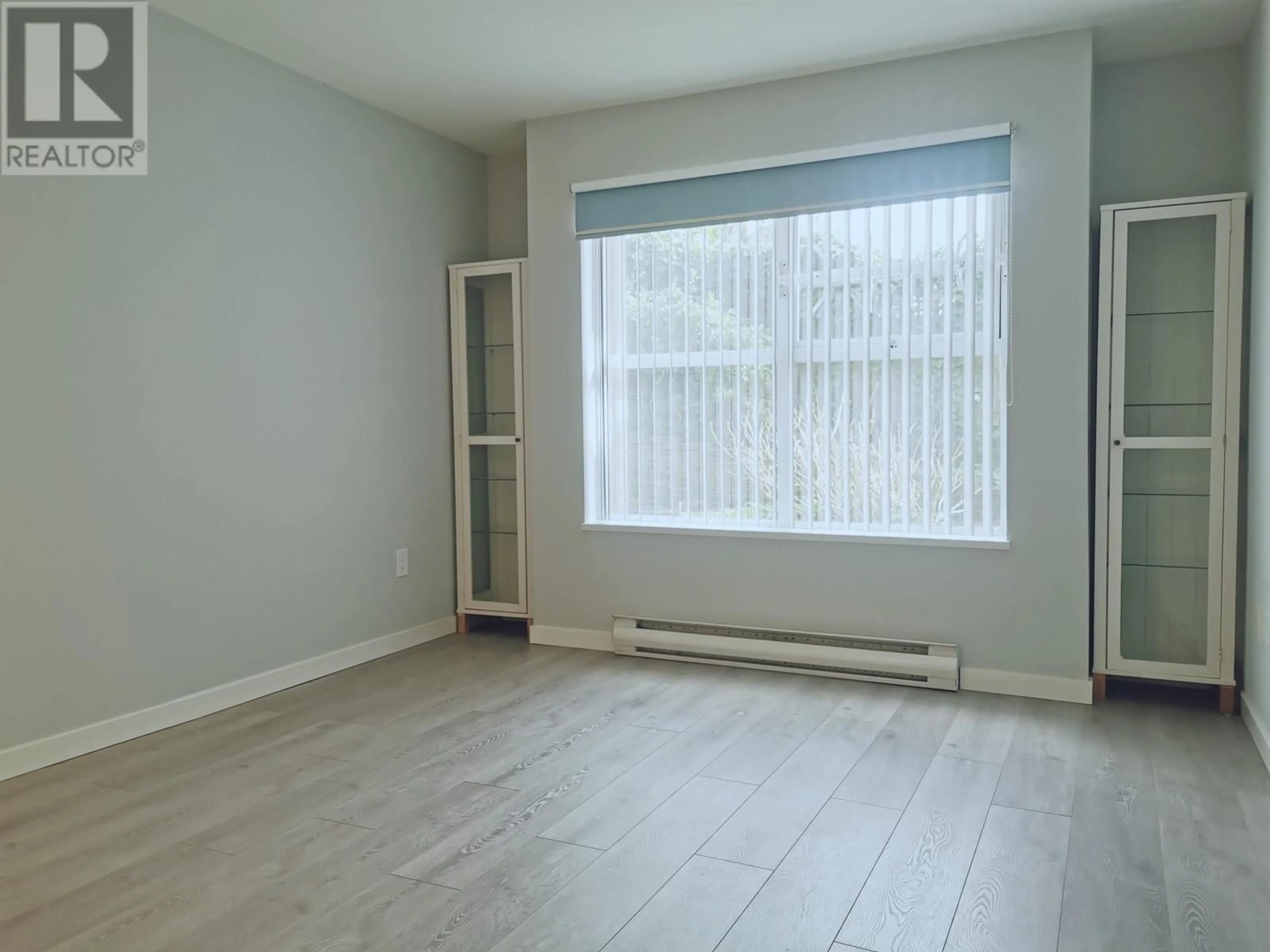 A pic of a room for 105 - 519 TWELFTH STREET, New Westminster British Columbia V3M6V9