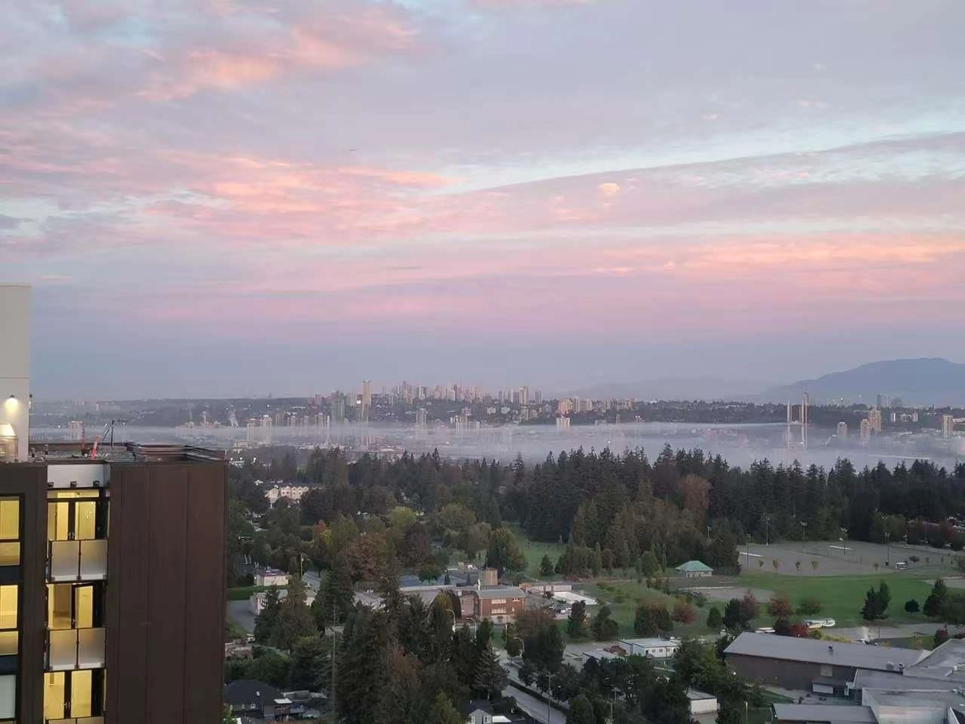 Blurry image for 2704 - 13308 CENTRAL, Surrey British Columbia V3T0M4
