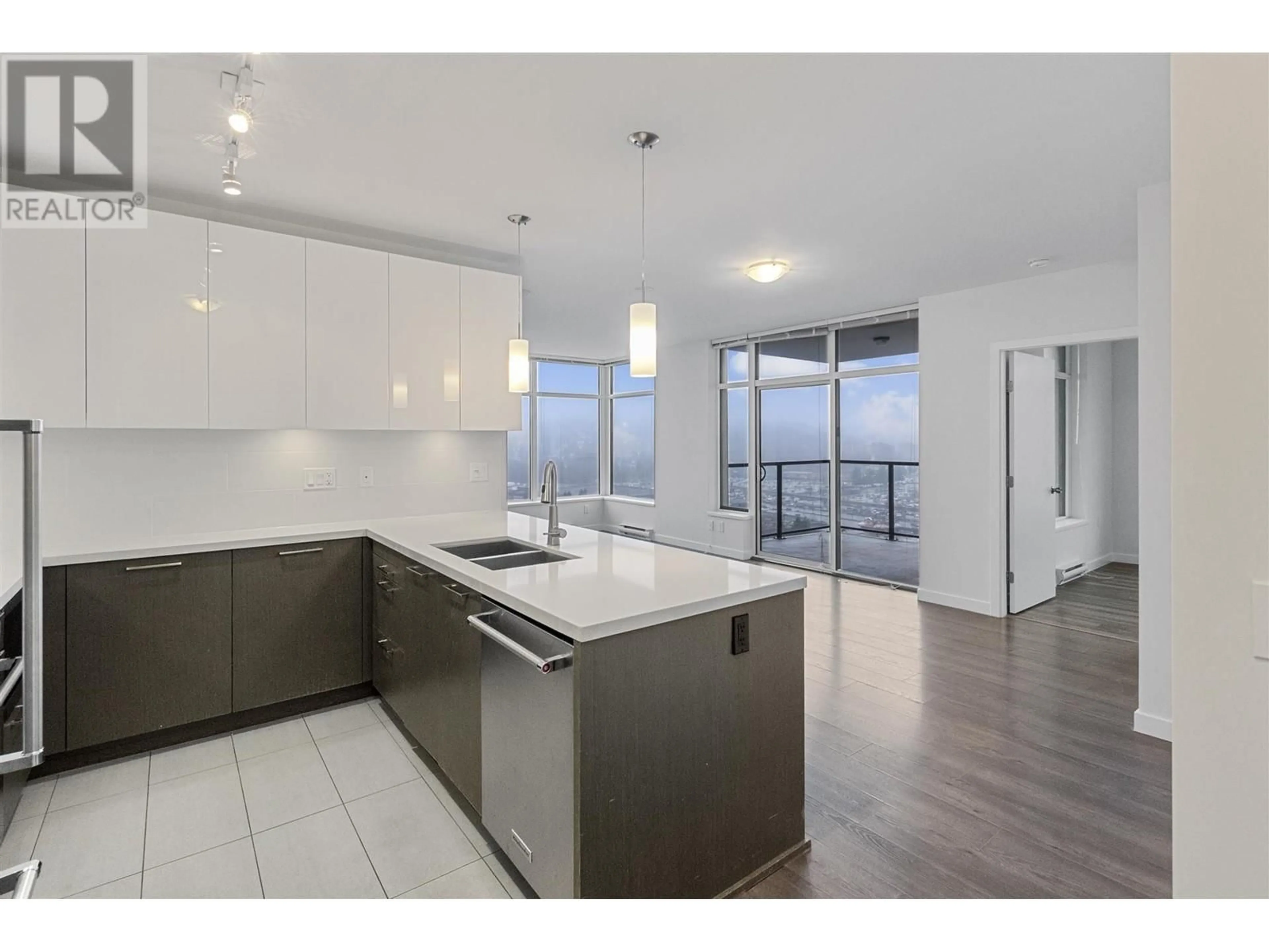 Open concept kitchen, unknown for 2207 - 3080 LINCOLN AVENUE, Coquitlam British Columbia V3B0L9