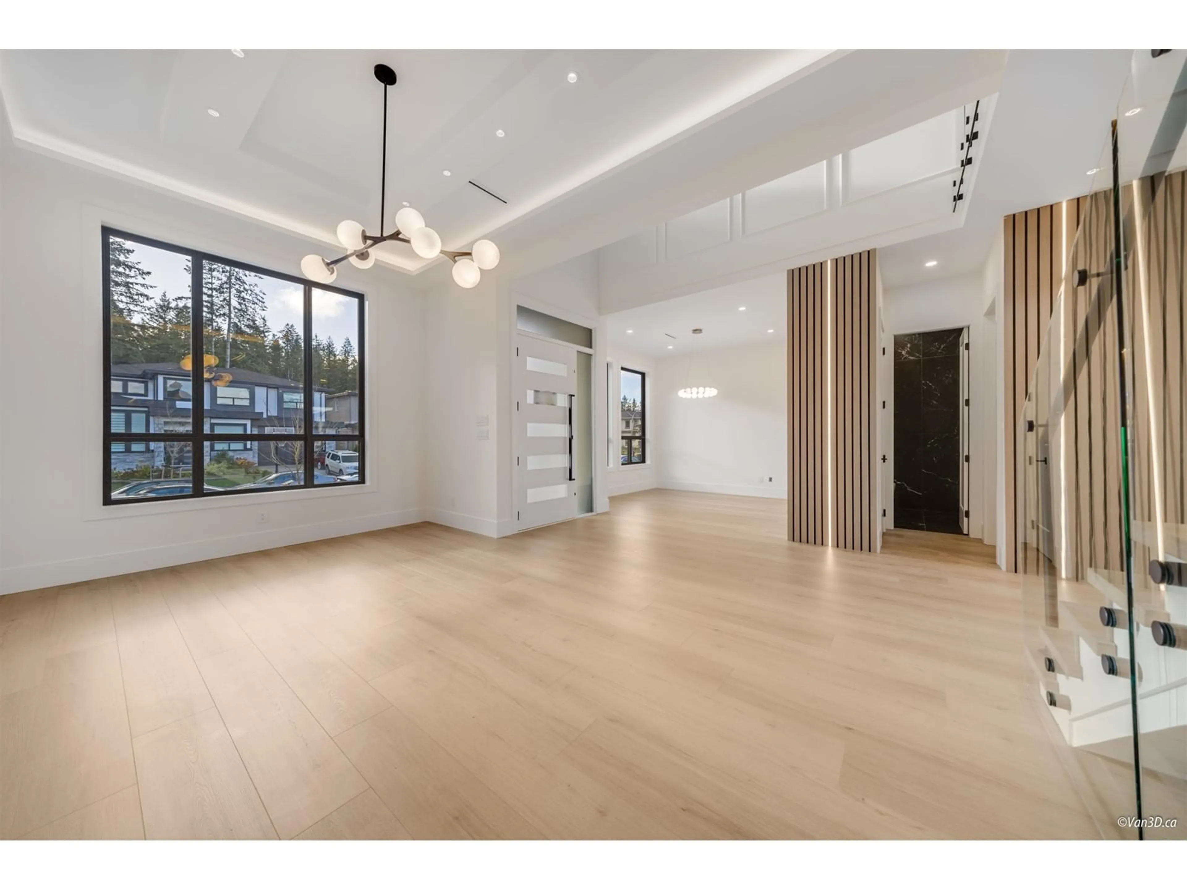 Indoor foyer for 19727 31B, Langley British Columbia V2Z0B2