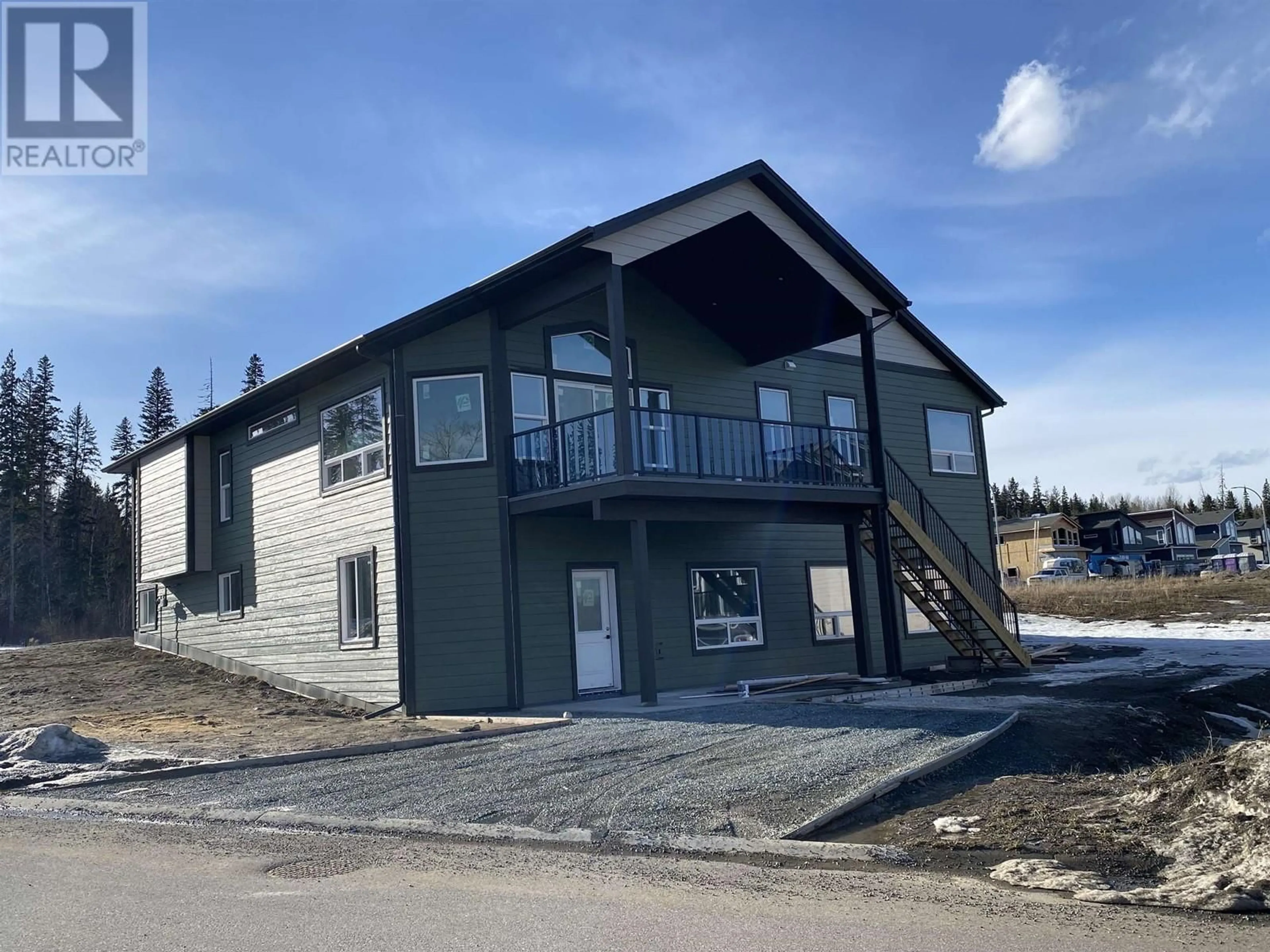 Home with vinyl exterior material, building for 7428 FOXRIDGE AVENUE, Prince George British Columbia V2N0H2