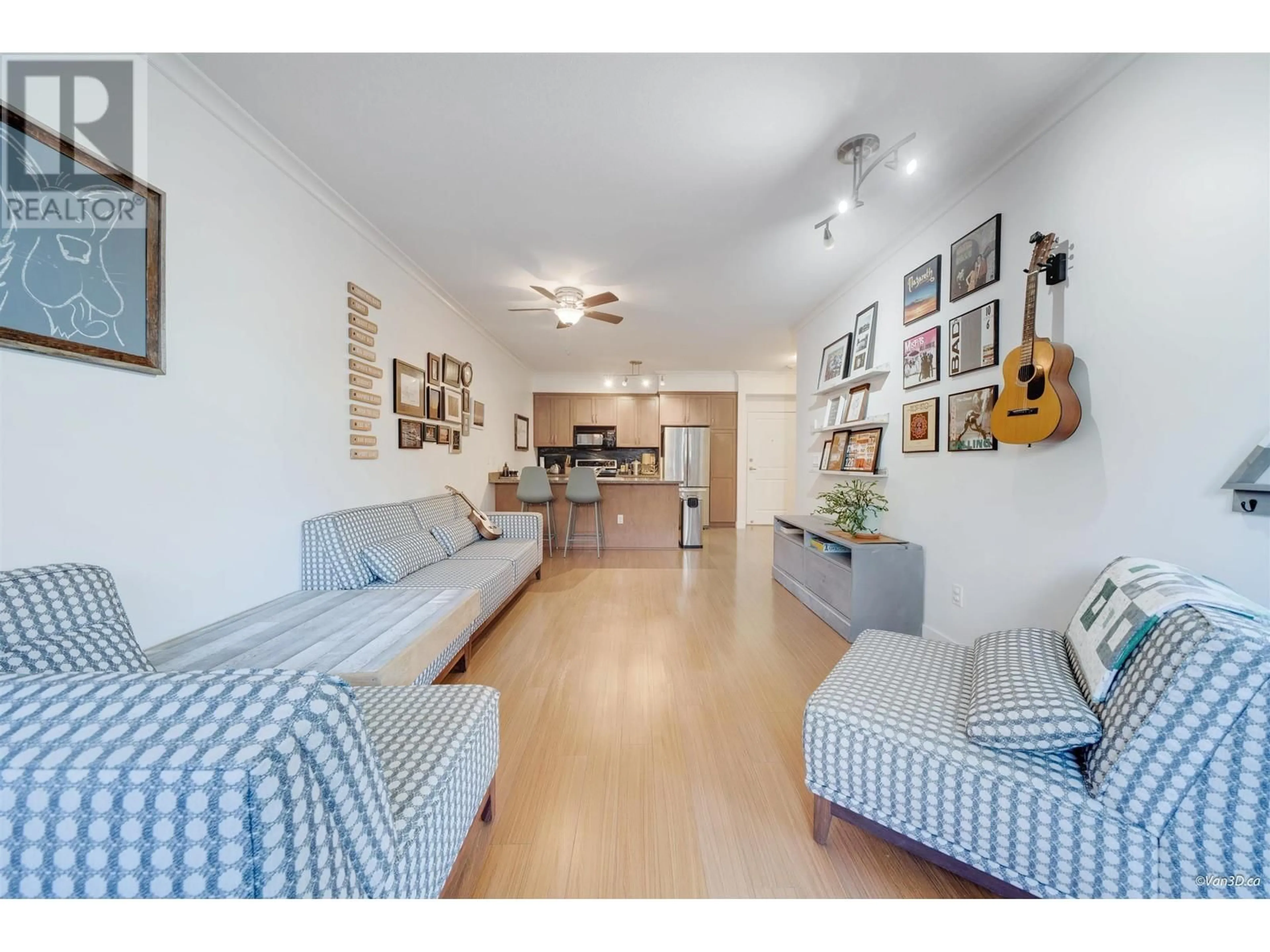 Living room with furniture, unknown for 106 - 1375 VIEW CRESCENT, Delta British Columbia V4L0A3