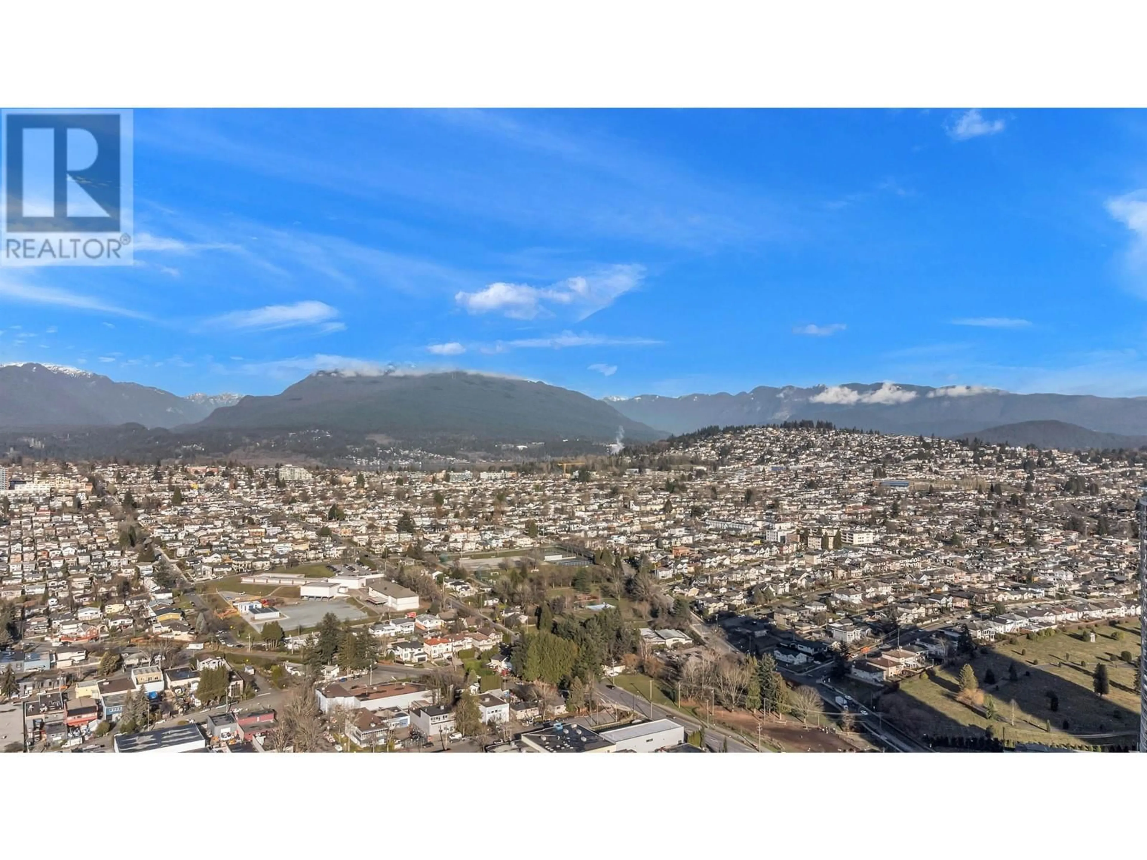 A pic from outside/outdoor area/front of a property/back of a property/a pic from drone, mountain view for 3701 2108 GILMORE AVENUE, Burnaby British Columbia V5C0N8