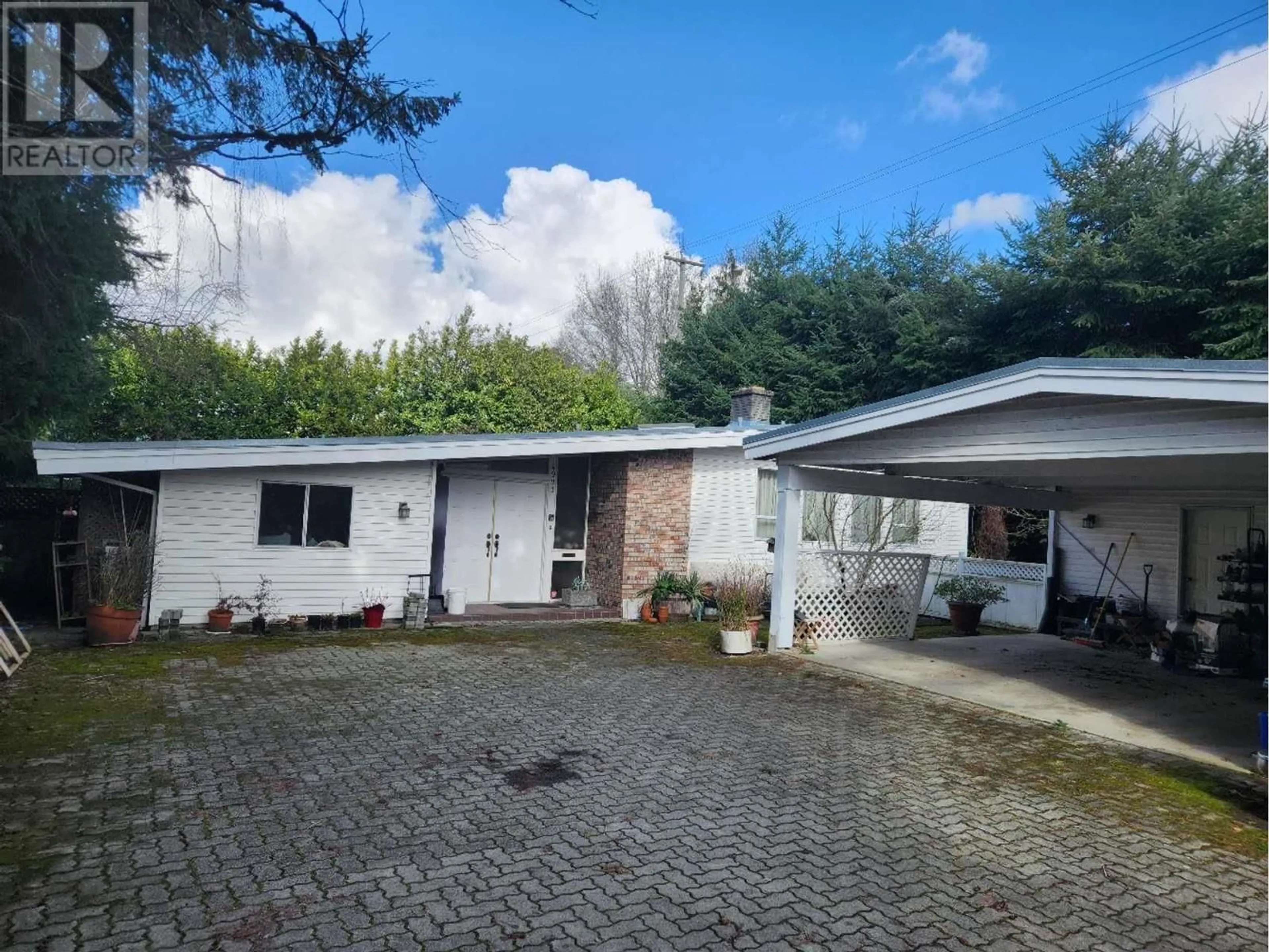 A pic from outside/outdoor area/front of a property/back of a property/a pic from drone, street for 4991 WESTMINSTER HIGHWAY, Richmond British Columbia V7C1B7