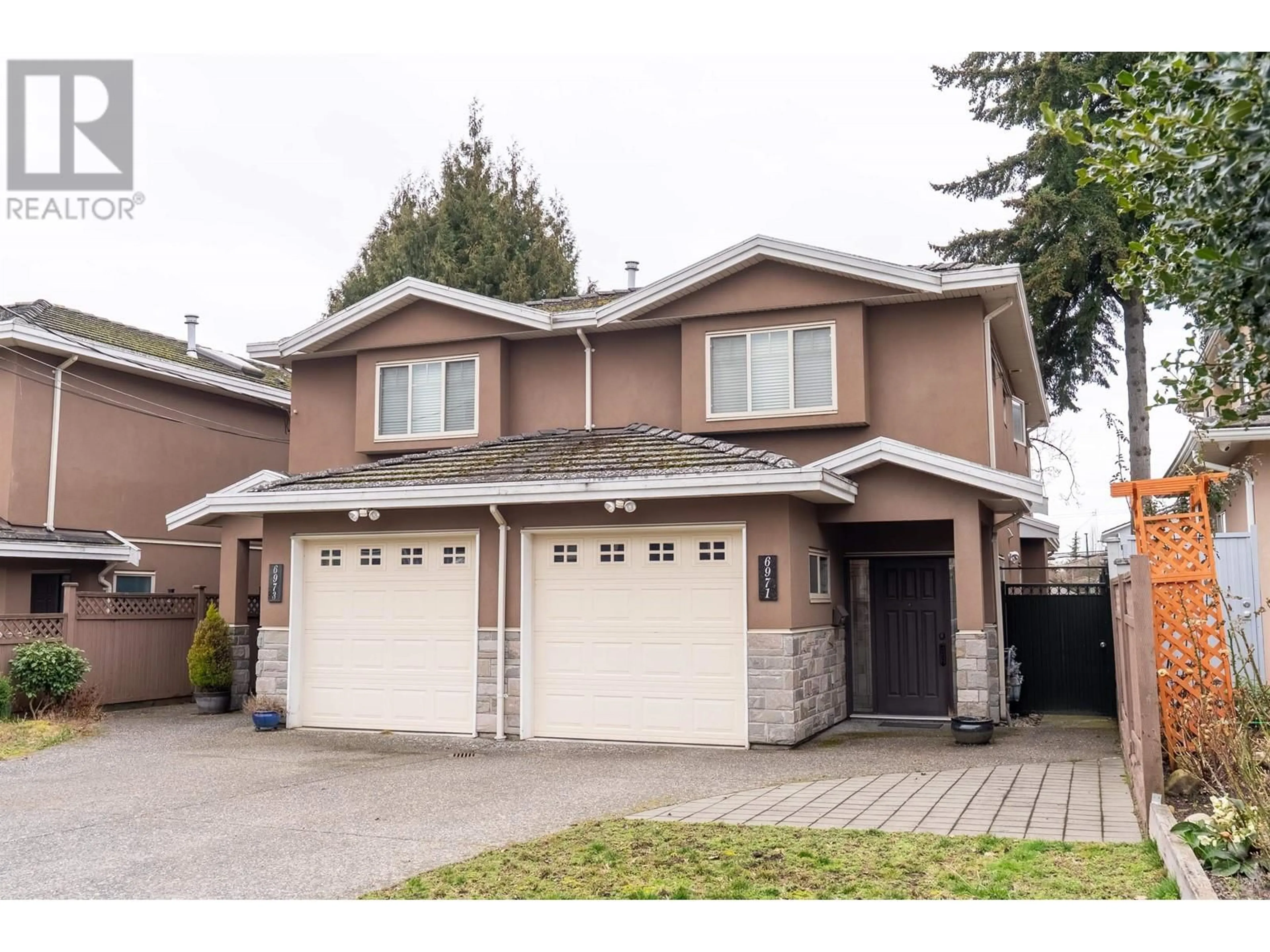 Home with vinyl exterior material, street for 6971 DUNBLANE AVENUE, Burnaby British Columbia V5J4G1