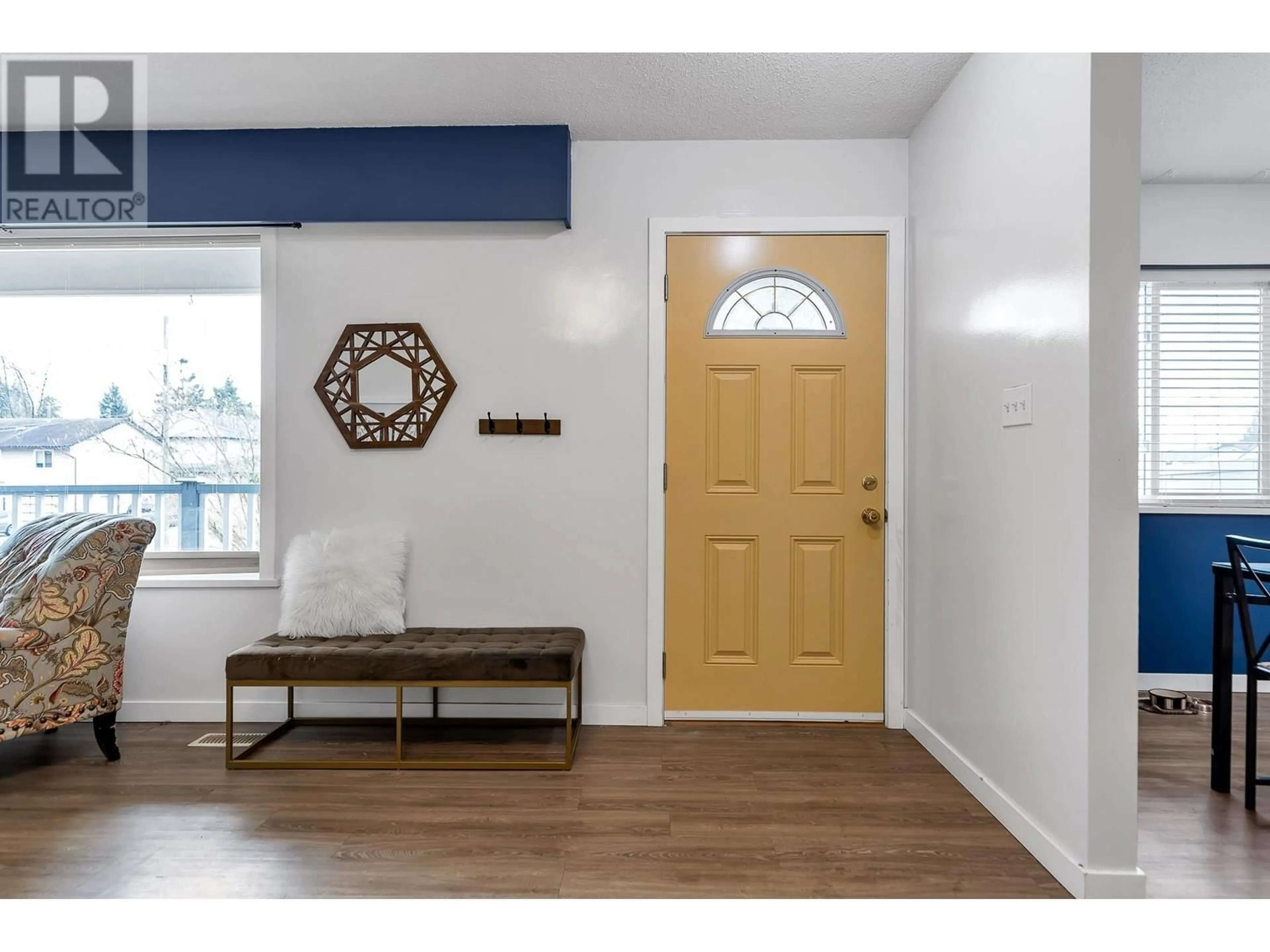 Indoor entryway for 11348 MELVILLE STREET, Maple Ridge British Columbia V2X1P6