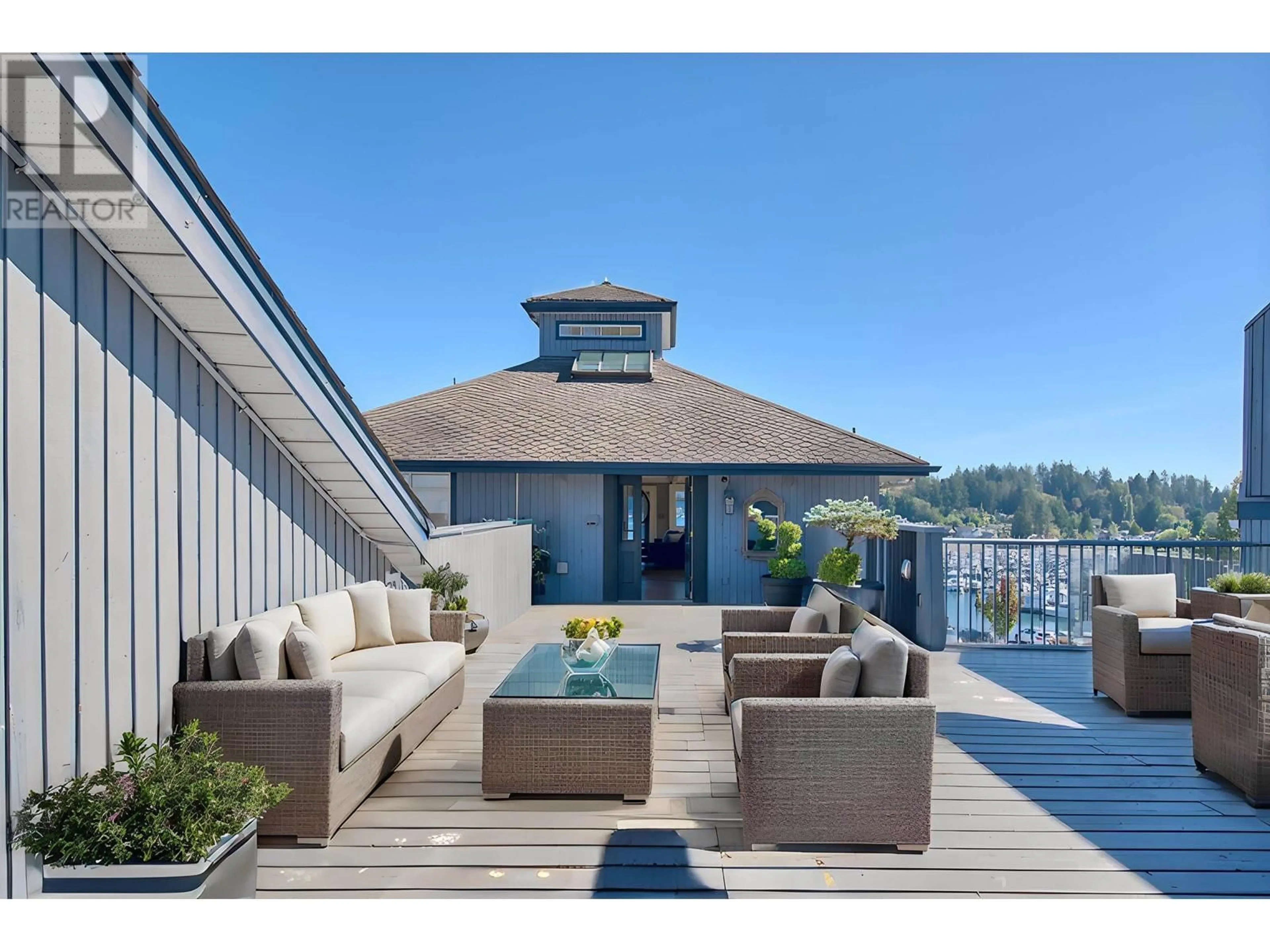 Patio, water/lake/river/ocean view for 8 291 PERIWINKLE LANE, Gibsons British Columbia V0N1V0