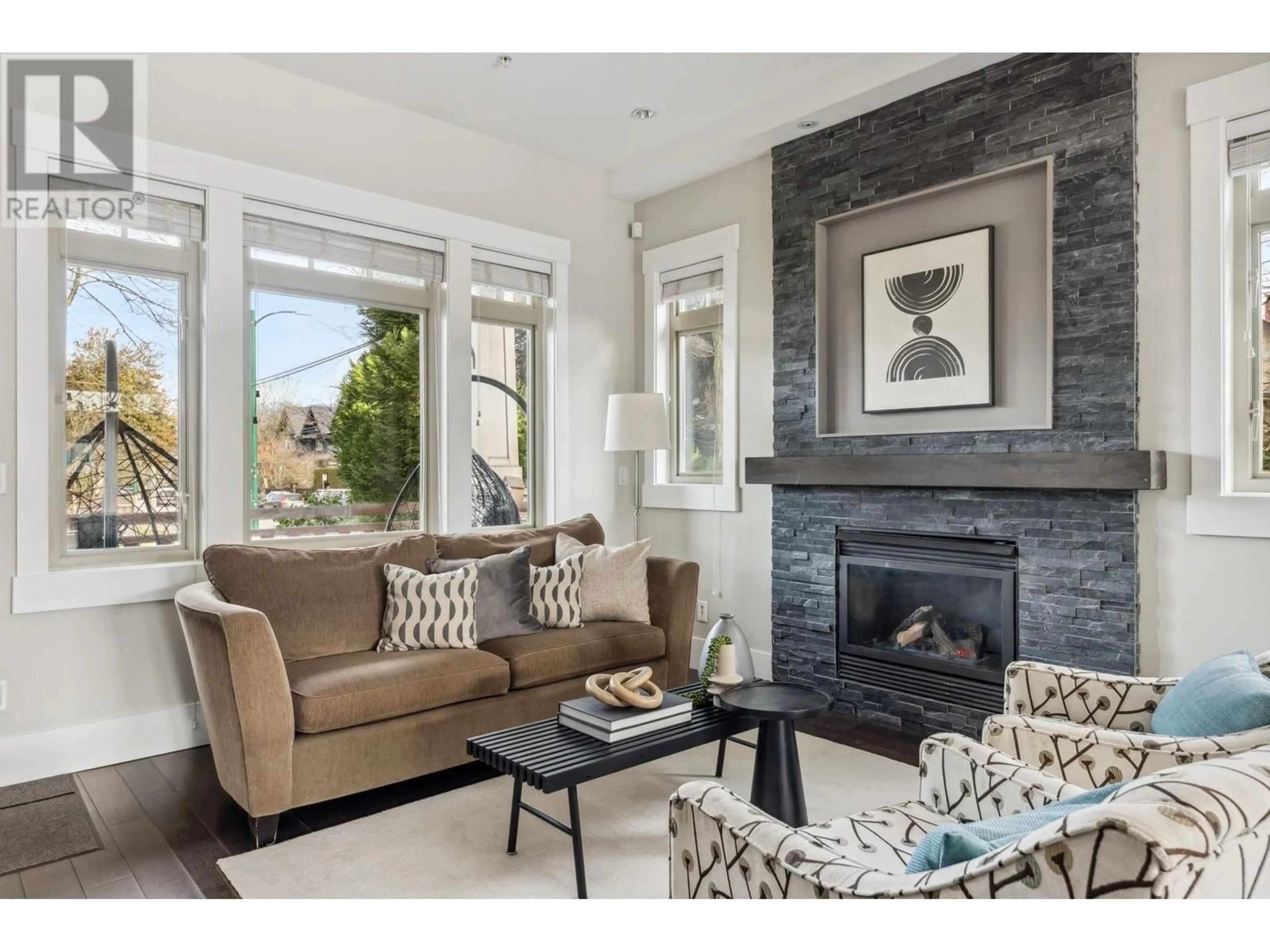 Living room with furniture, unknown for 2806 7TH AVENUE, Vancouver British Columbia V6K1Z6