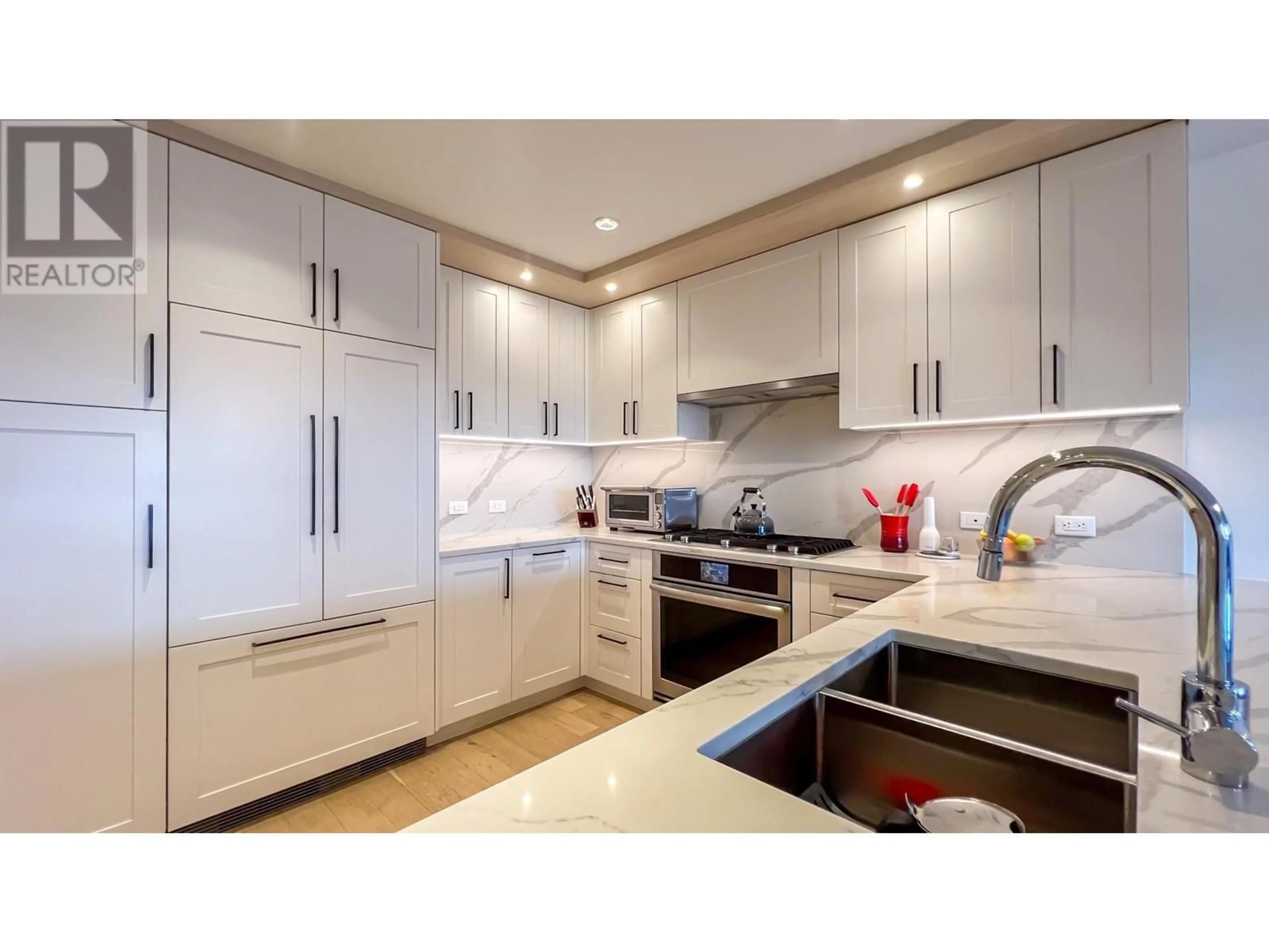 Contemporary kitchen, unknown for 201 - 12088 3RD AVENUE, Richmond British Columbia V7E0C3