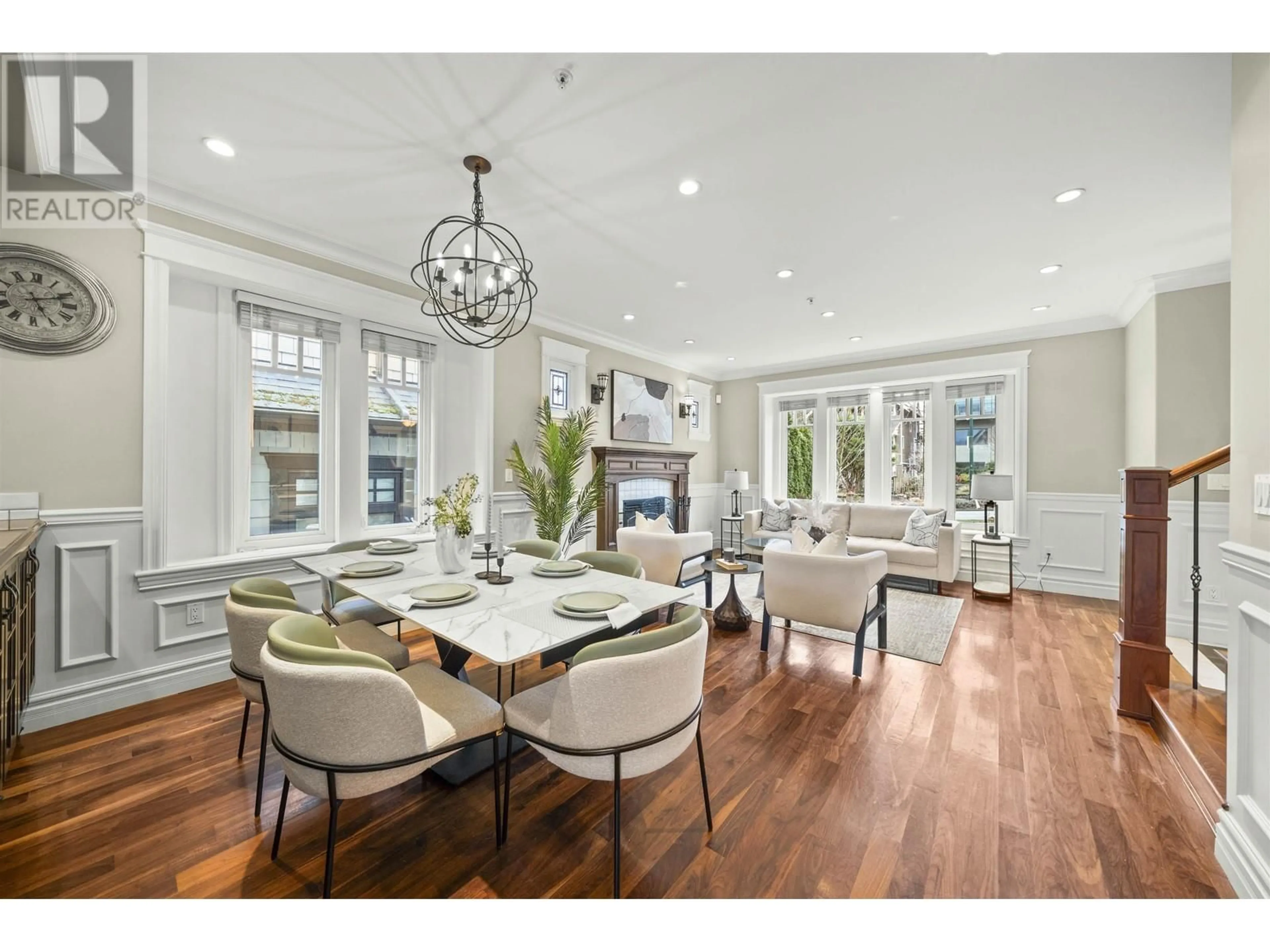 Dining room, wood/laminate floor for 4509 8TH AVENUE, Vancouver British Columbia V6R2A4