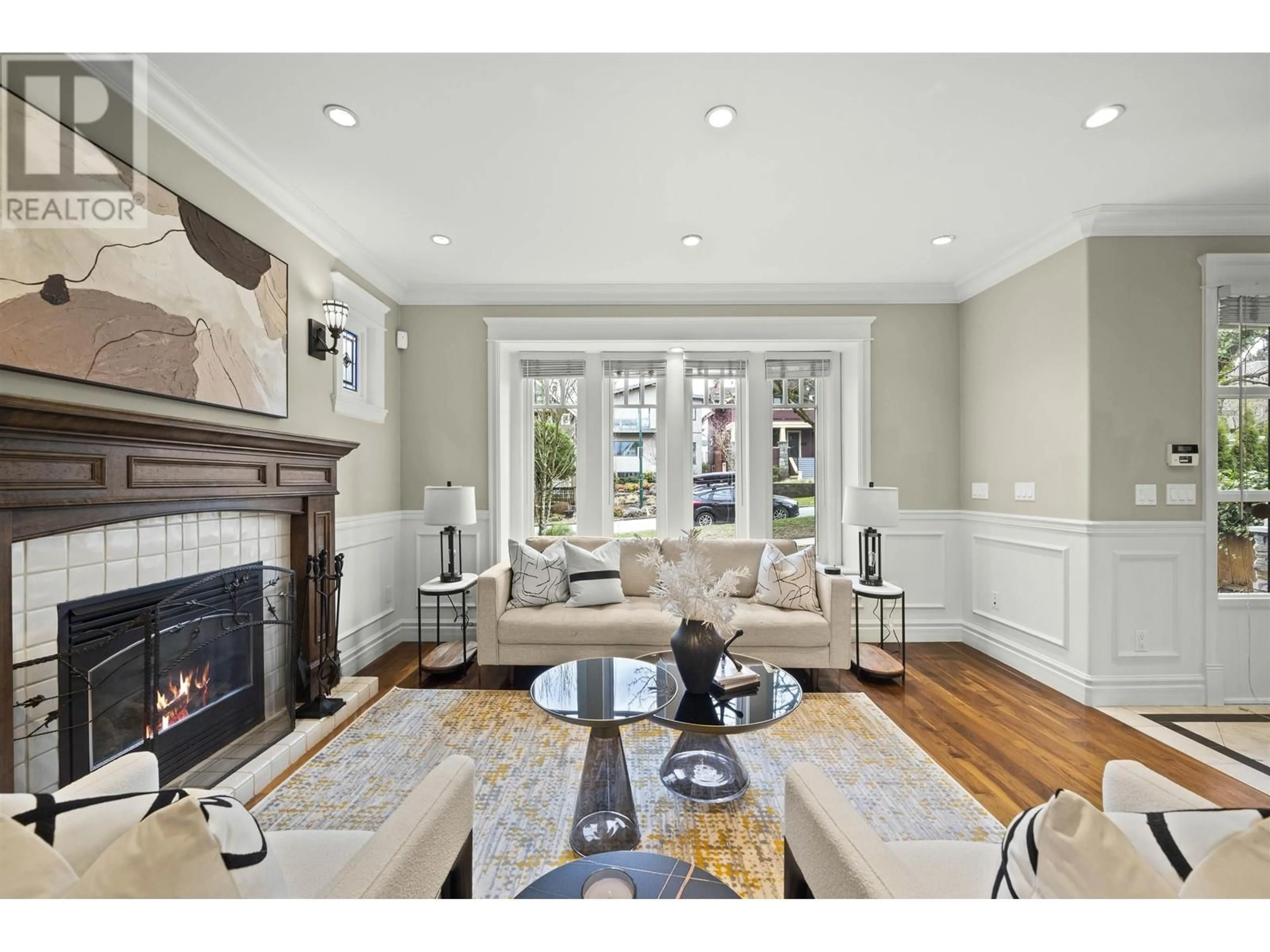 Living room with furniture, unknown for 4509 8TH AVENUE, Vancouver British Columbia V6R2A4
