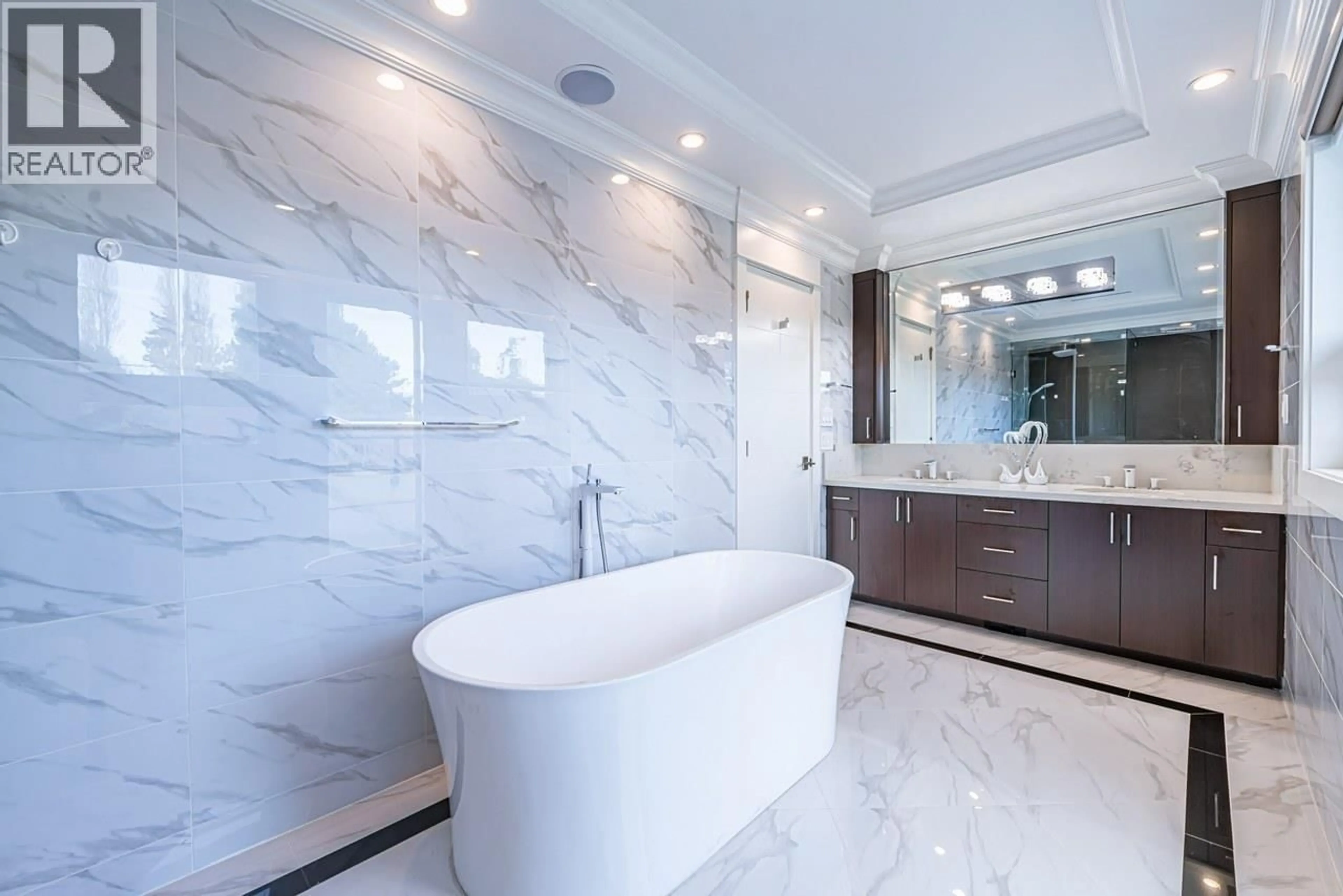 Contemporary bathroom, ceramic/tile floor for 8631 FAIRDELL CRESCENT, Richmond British Columbia V7C1W5