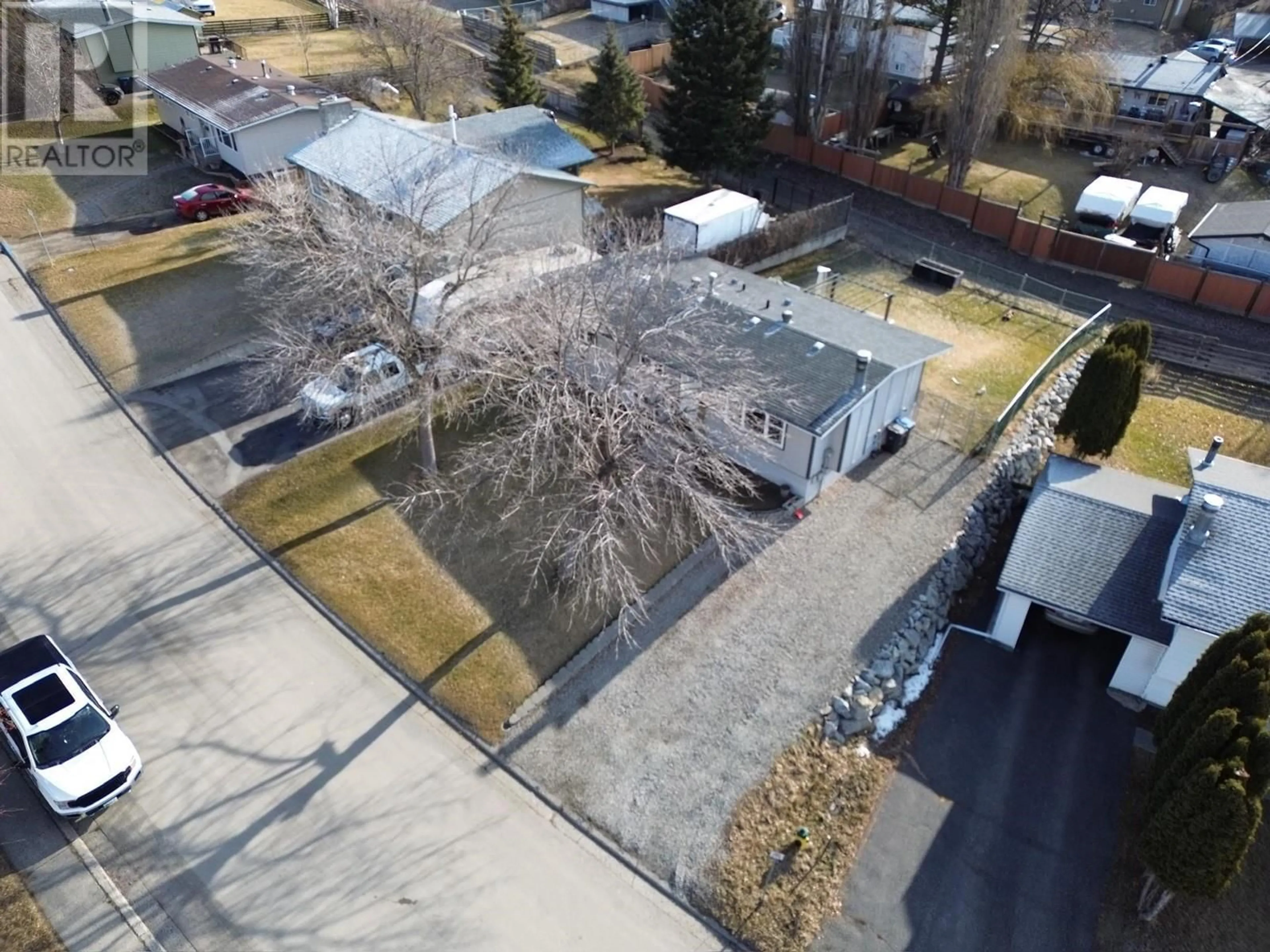 A pic from outside/outdoor area/front of a property/back of a property/a pic from drone, street for 630 SMITH STREET, Williams Lake British Columbia V2G4A5