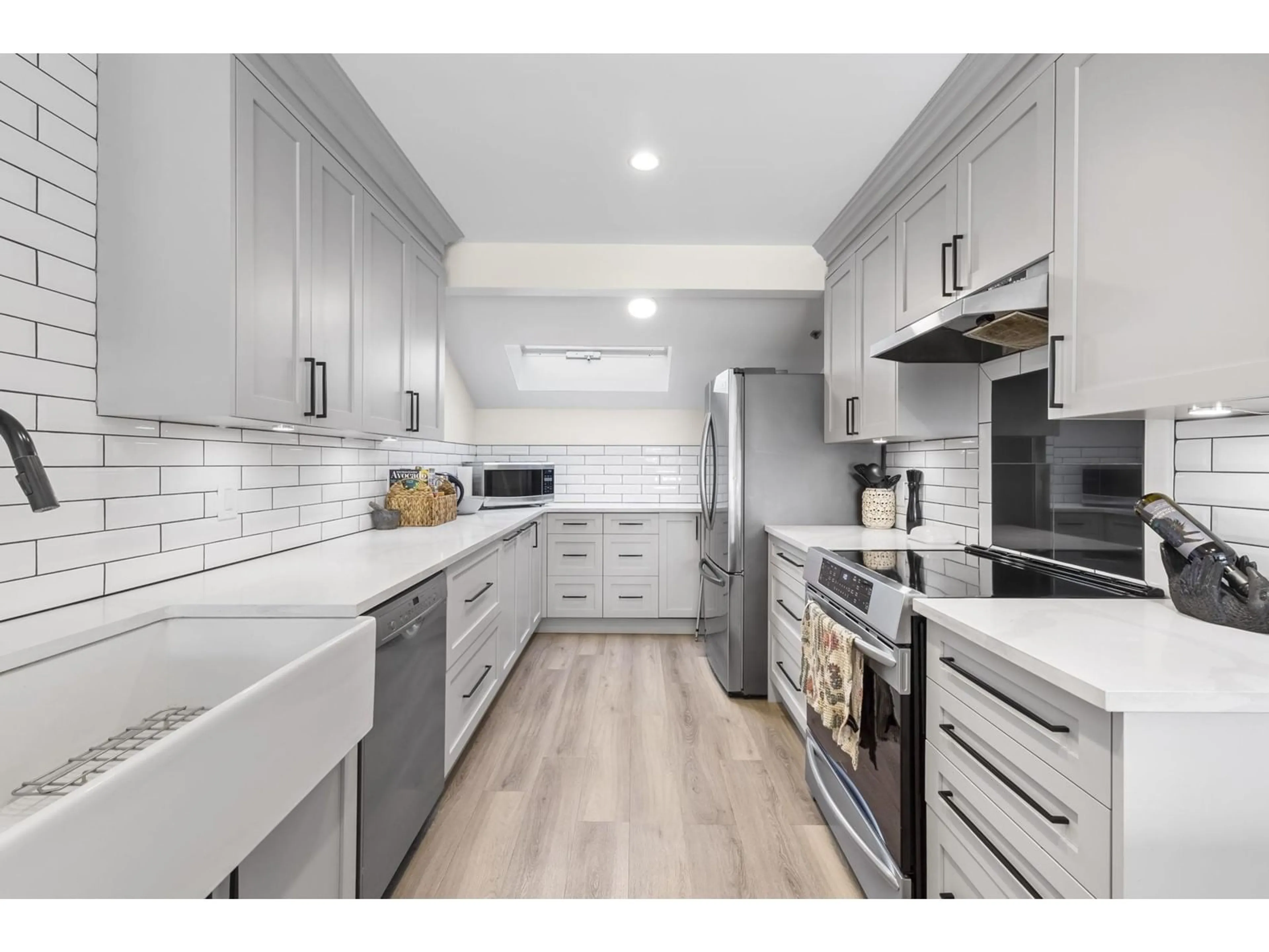 Open concept kitchen, unknown for 29 - 5666 208TH, Langley British Columbia V3A8G4