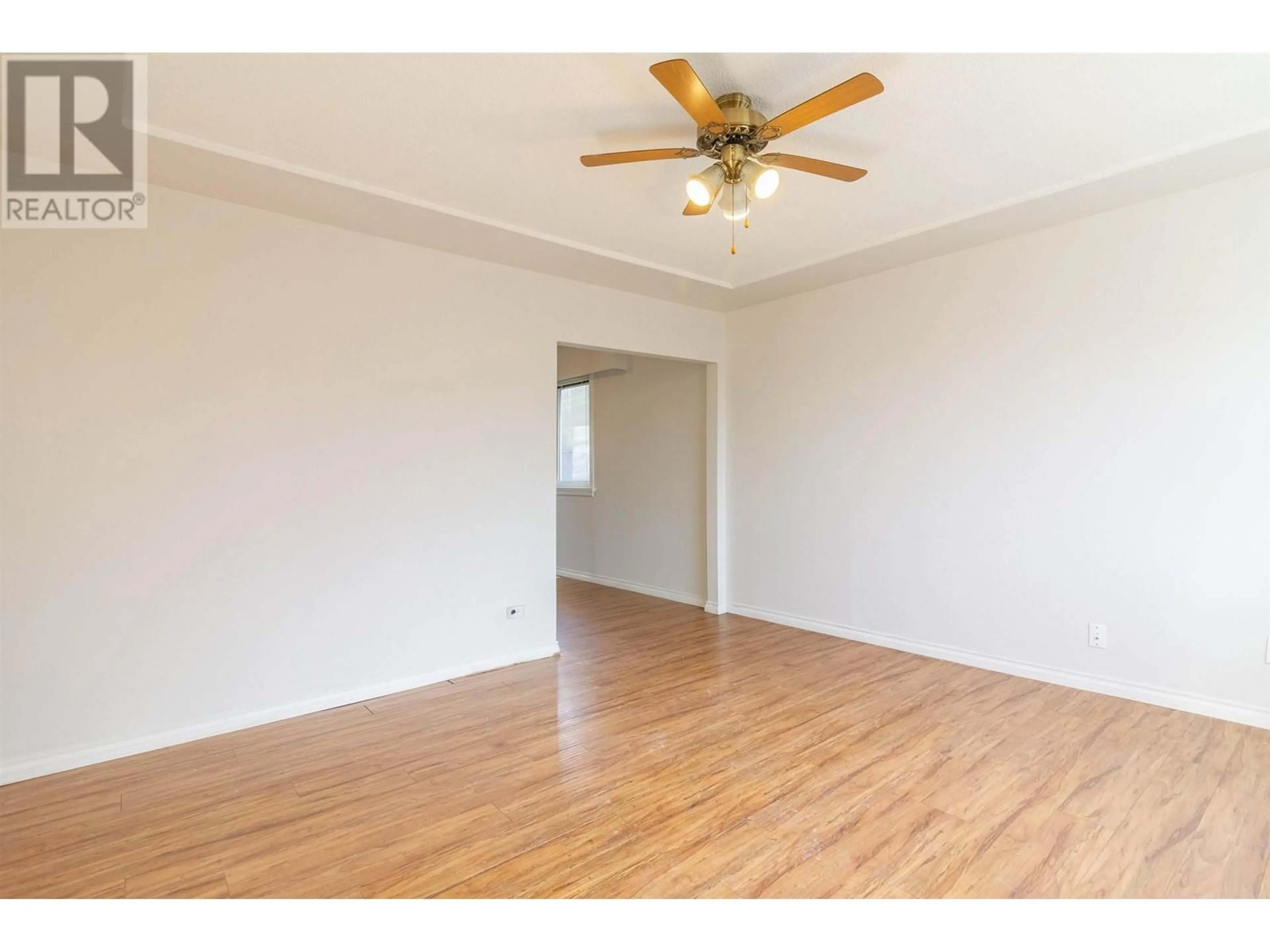 A pic of a room for 5630 LINCOLN STREET, Vancouver British Columbia V5R4P4