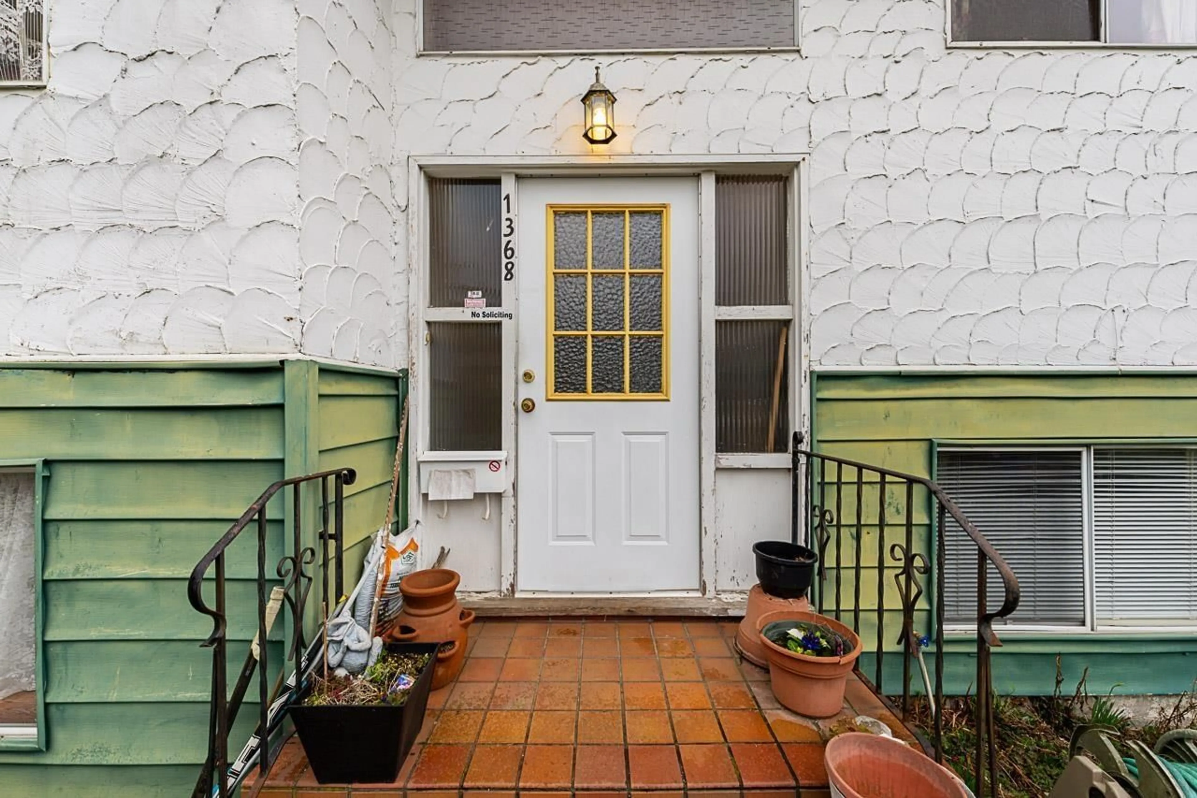 Patio, street for 1368 STEVENS STREET, White Rock British Columbia V4B4Y1