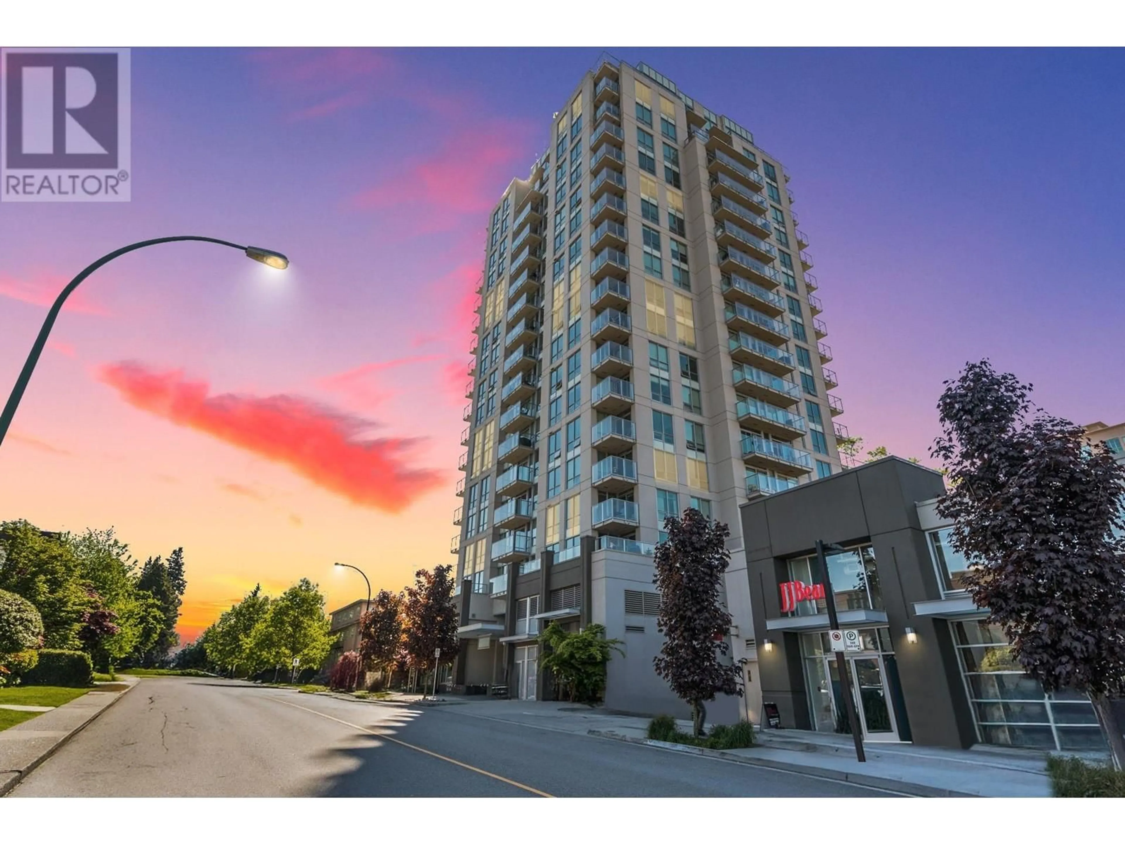 A pic from outside/outdoor area/front of a property/back of a property/a pic from drone, unknown for 302 - 135 17TH STREET, North Vancouver British Columbia V7L0C4