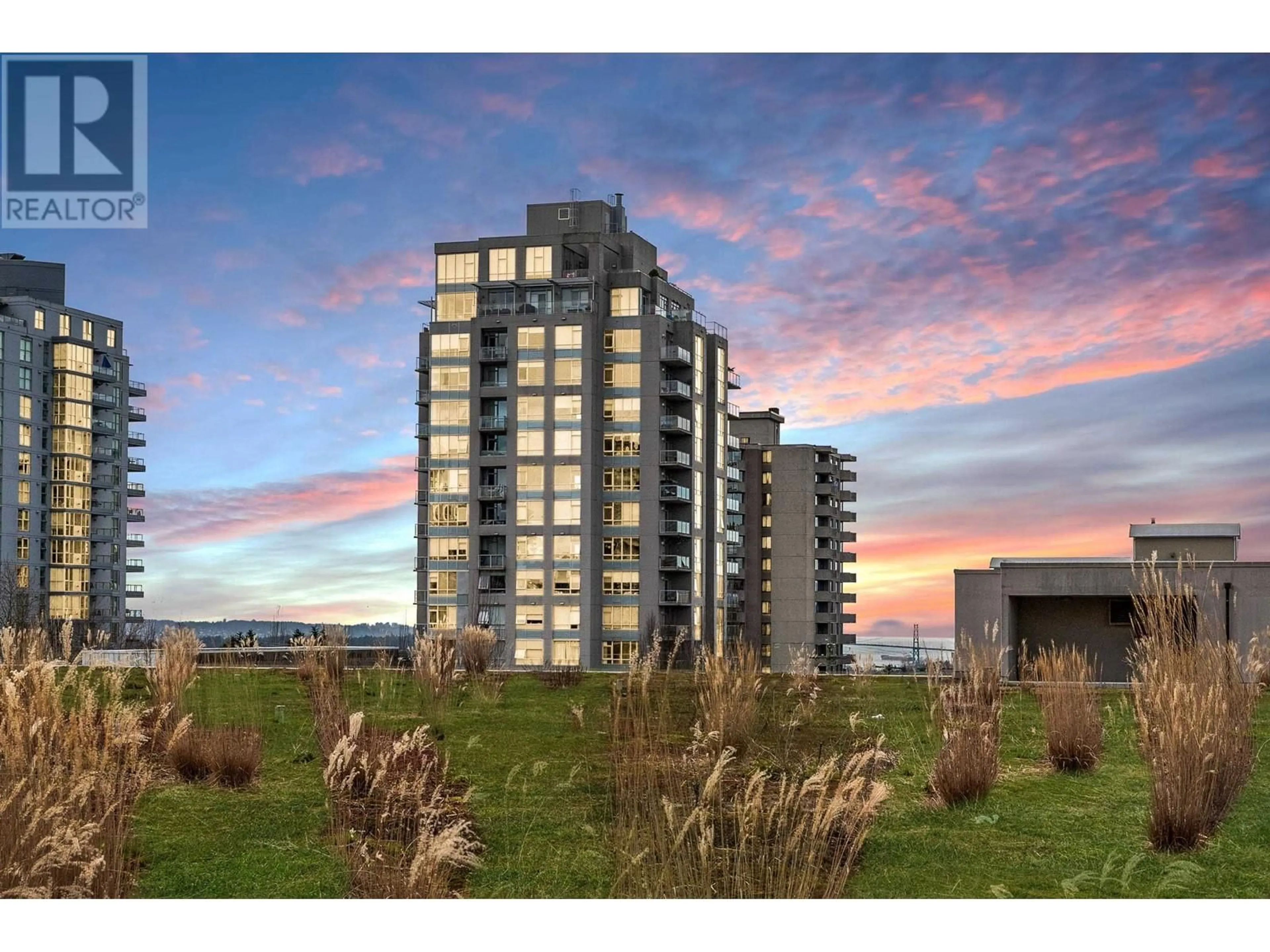 A pic from outside/outdoor area/front of a property/back of a property/a pic from drone, building for 302 - 135 17TH STREET, North Vancouver British Columbia V7L0C4