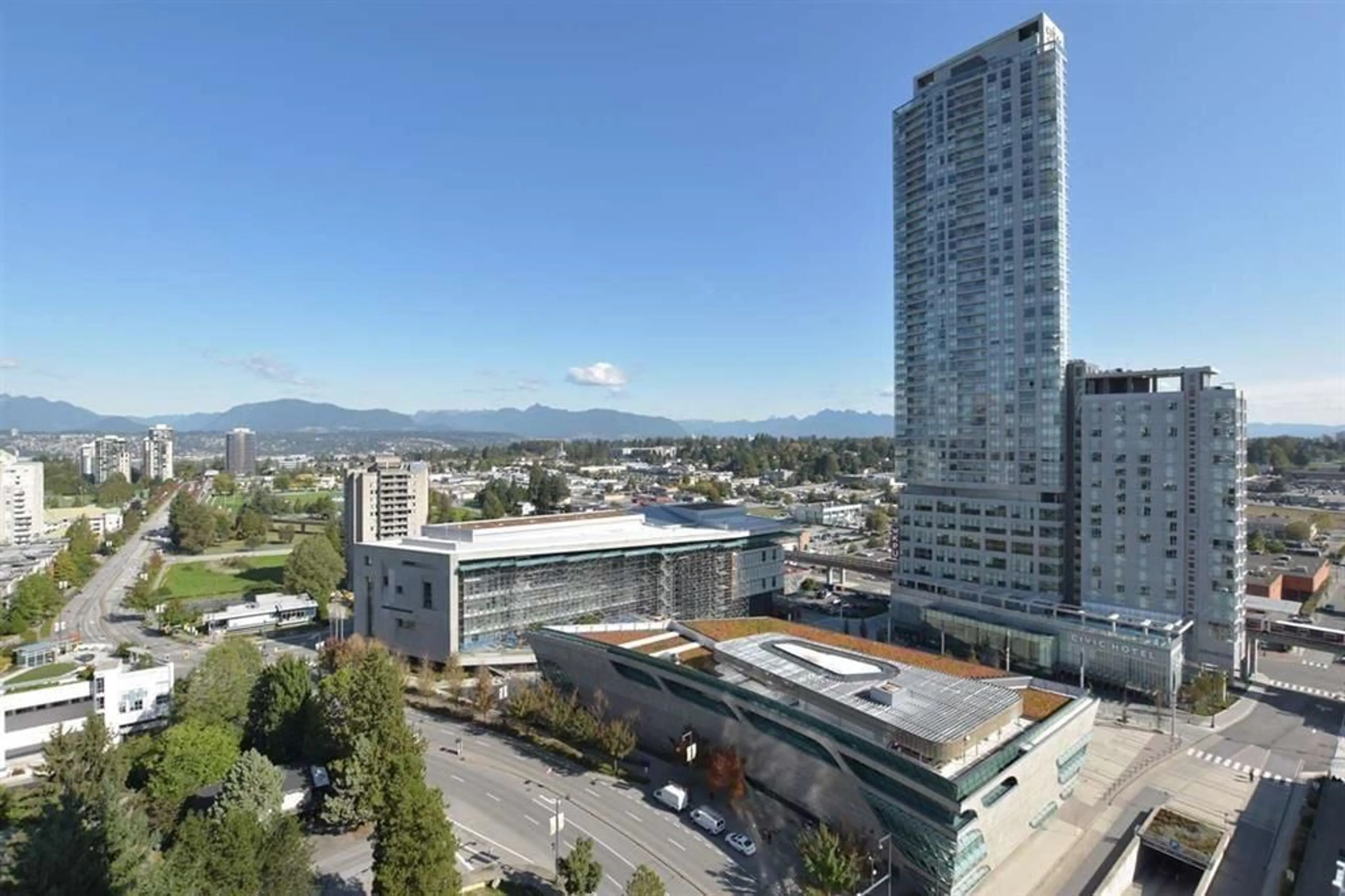 A pic from outside/outdoor area/front of a property/back of a property/a pic from drone, city buildings view from balcony for 1806 13438 CENTRAL AVENUE, Surrey British Columbia V3T0N2