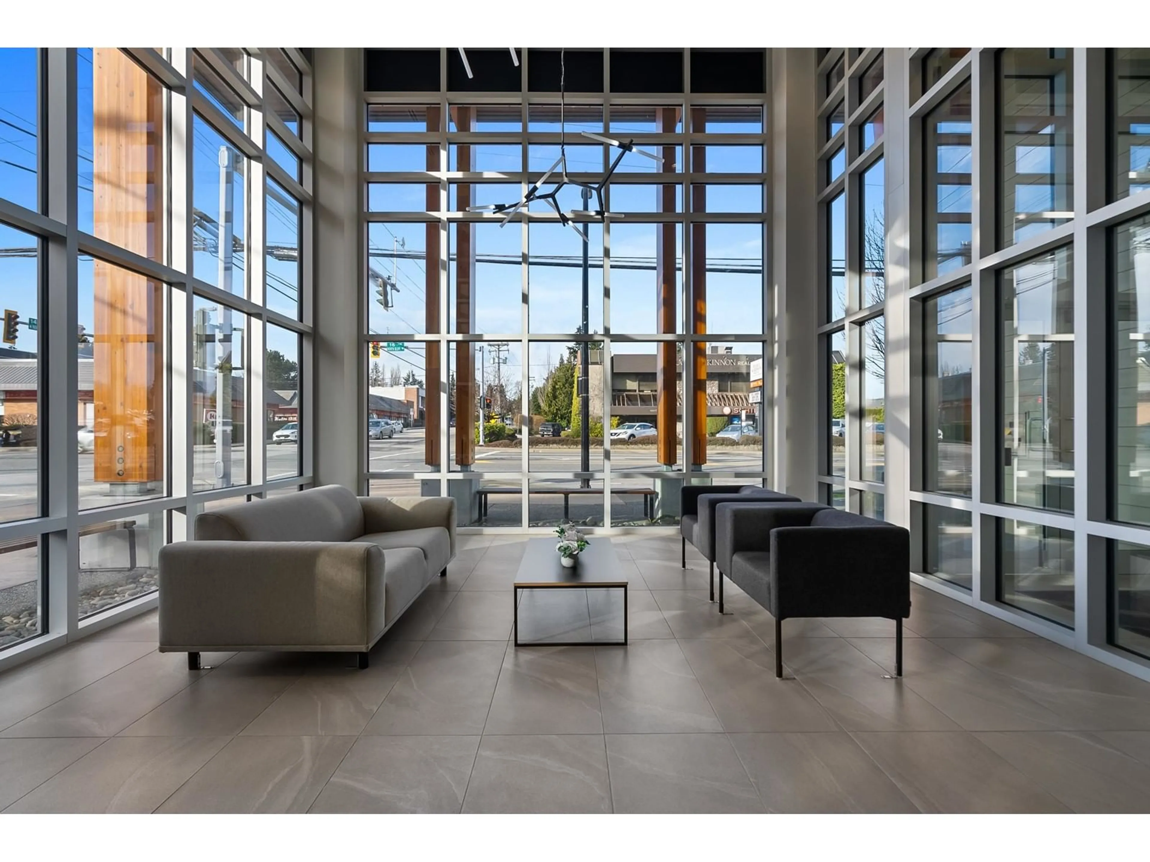 Lobby for 501 - 14022 NORTH BLUFF, White Rock British Columbia V4B0B7