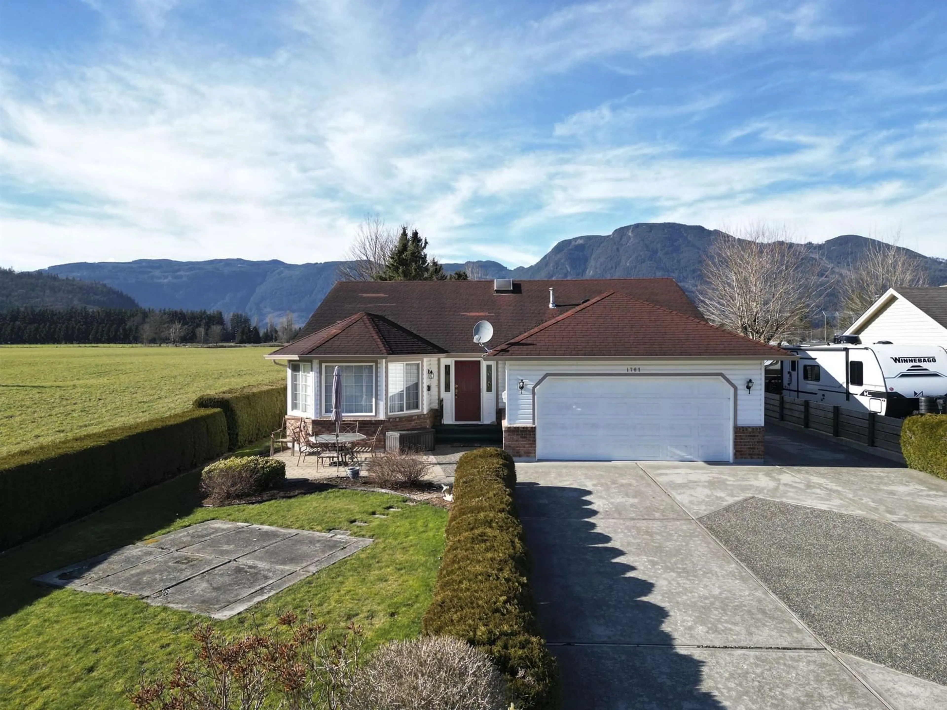 A pic from outside/outdoor area/front of a property/back of a property/a pic from drone, mountain view for 1701 BEAMAN DRIVE|Agassiz, Agassiz British Columbia V0M1A3