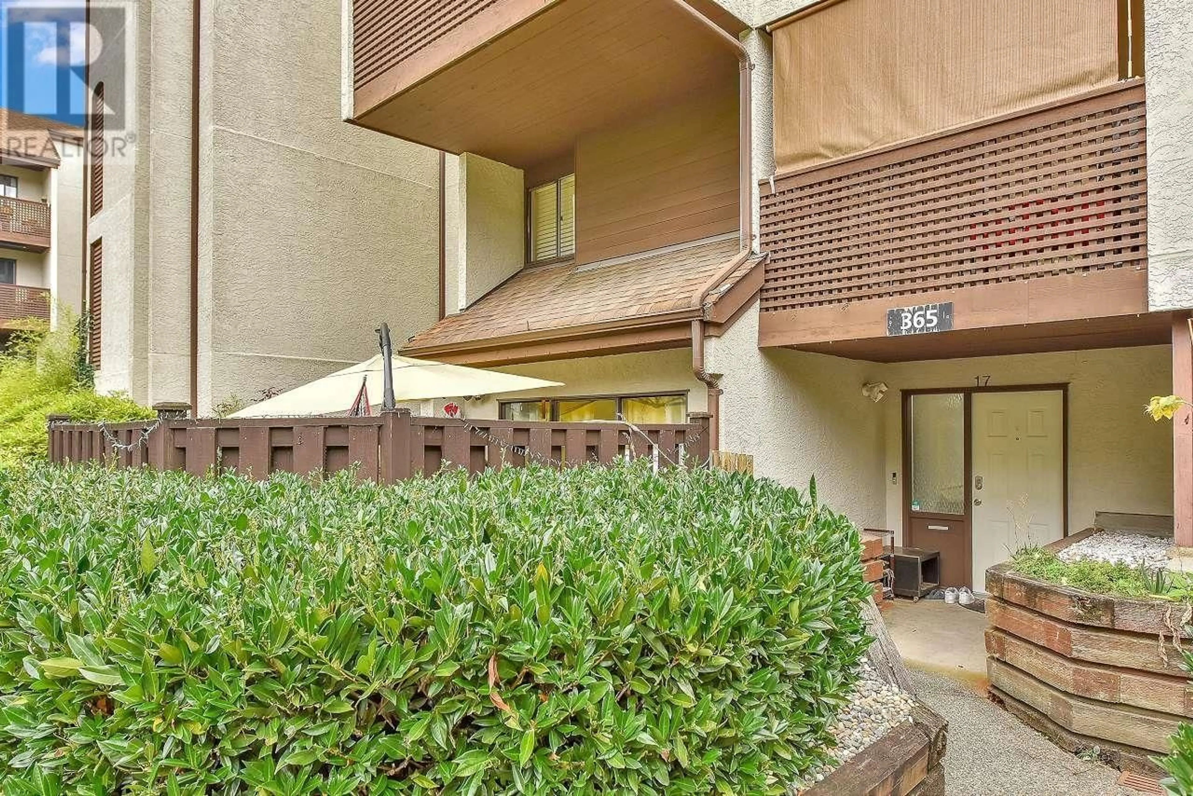 Patio, street for 17 - 365 GINGER DRIVE, New Westminster British Columbia V3L5L5