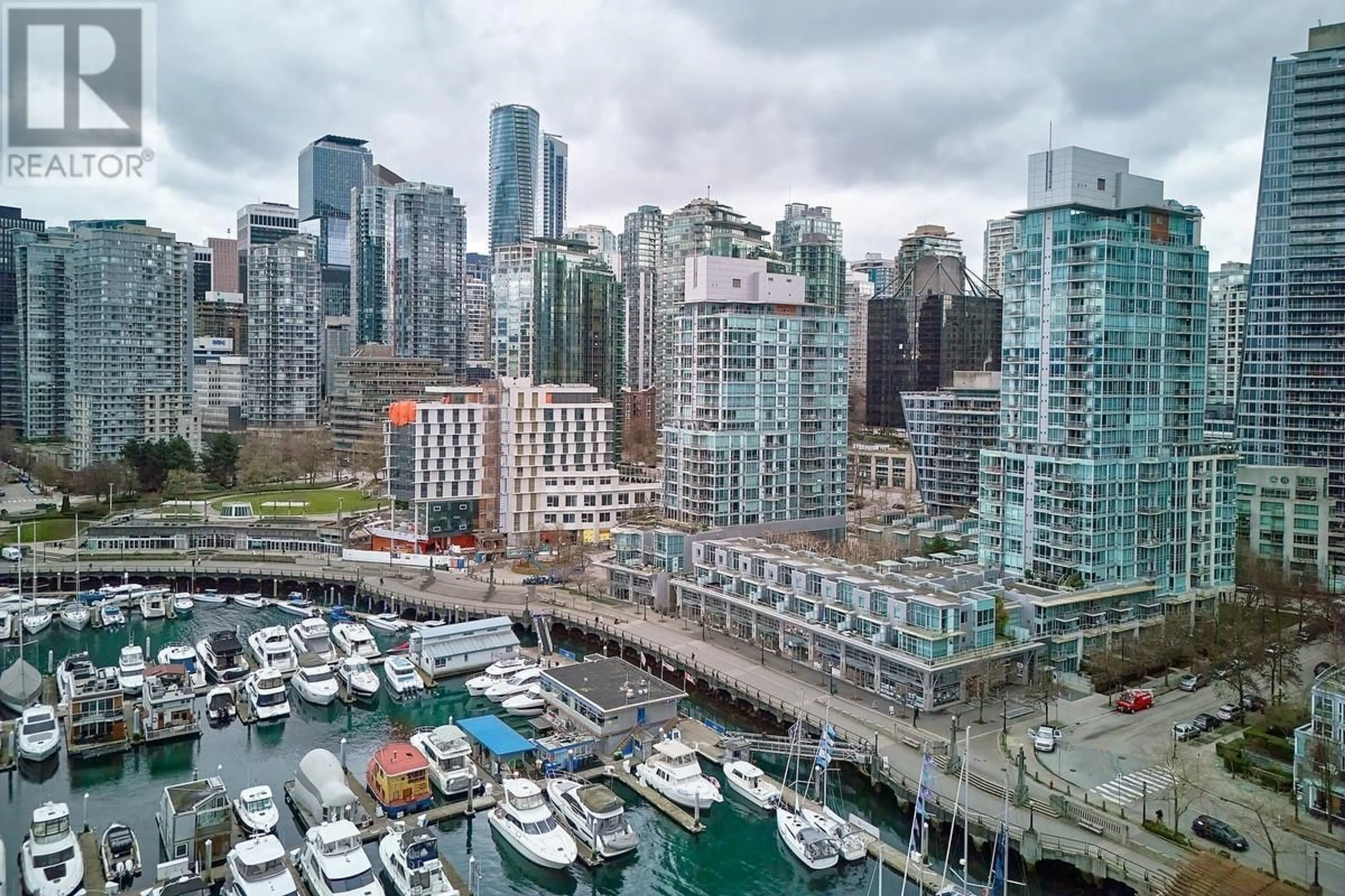 A pic from outside/outdoor area/front of a property/back of a property/a pic from drone, city buildings view from balcony for 1302 590 NICOLA STREET, Vancouver British Columbia V6G3J8