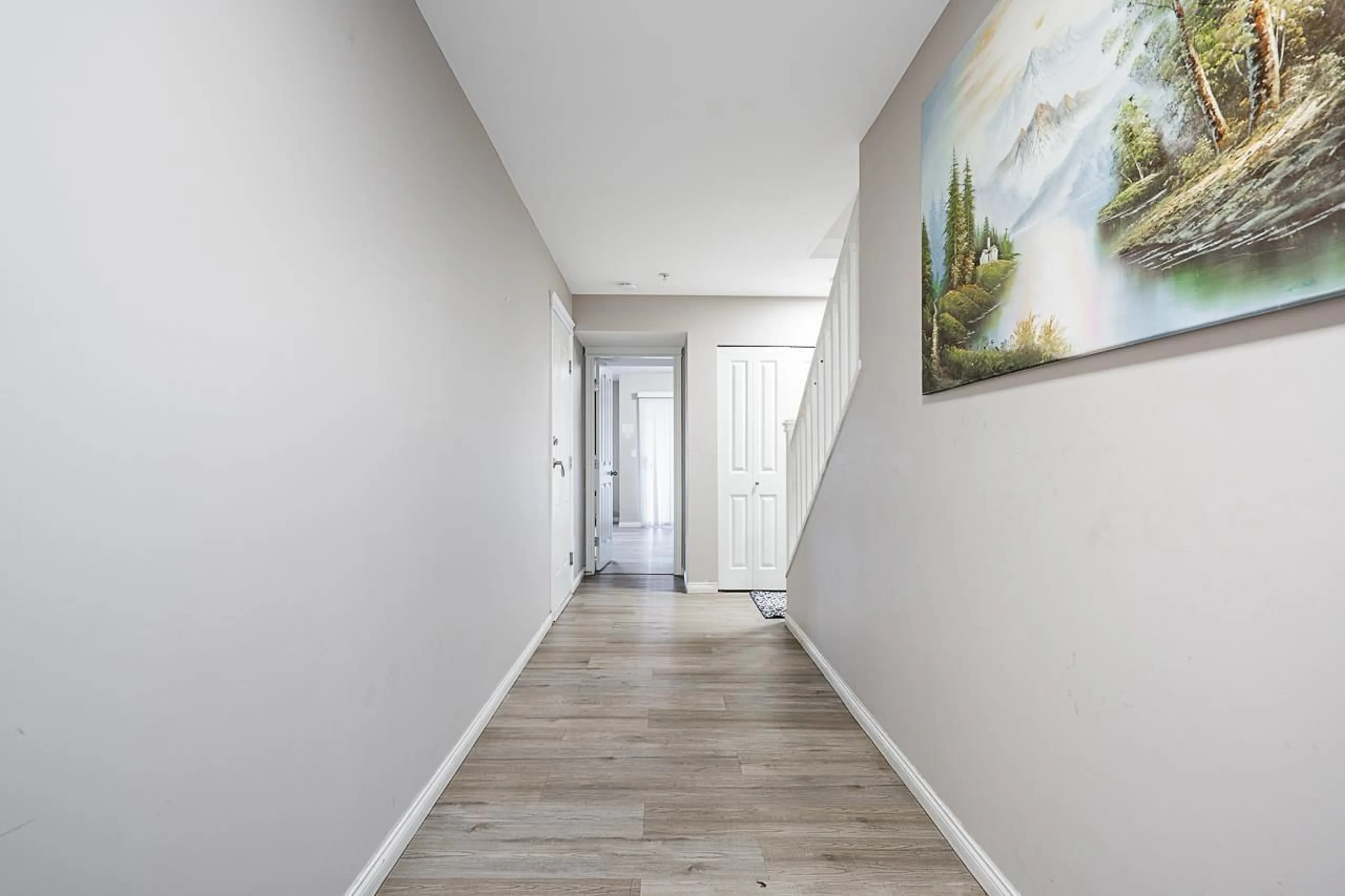 Indoor entryway for 27 - 12040 68, Surrey British Columbia V3W1P5