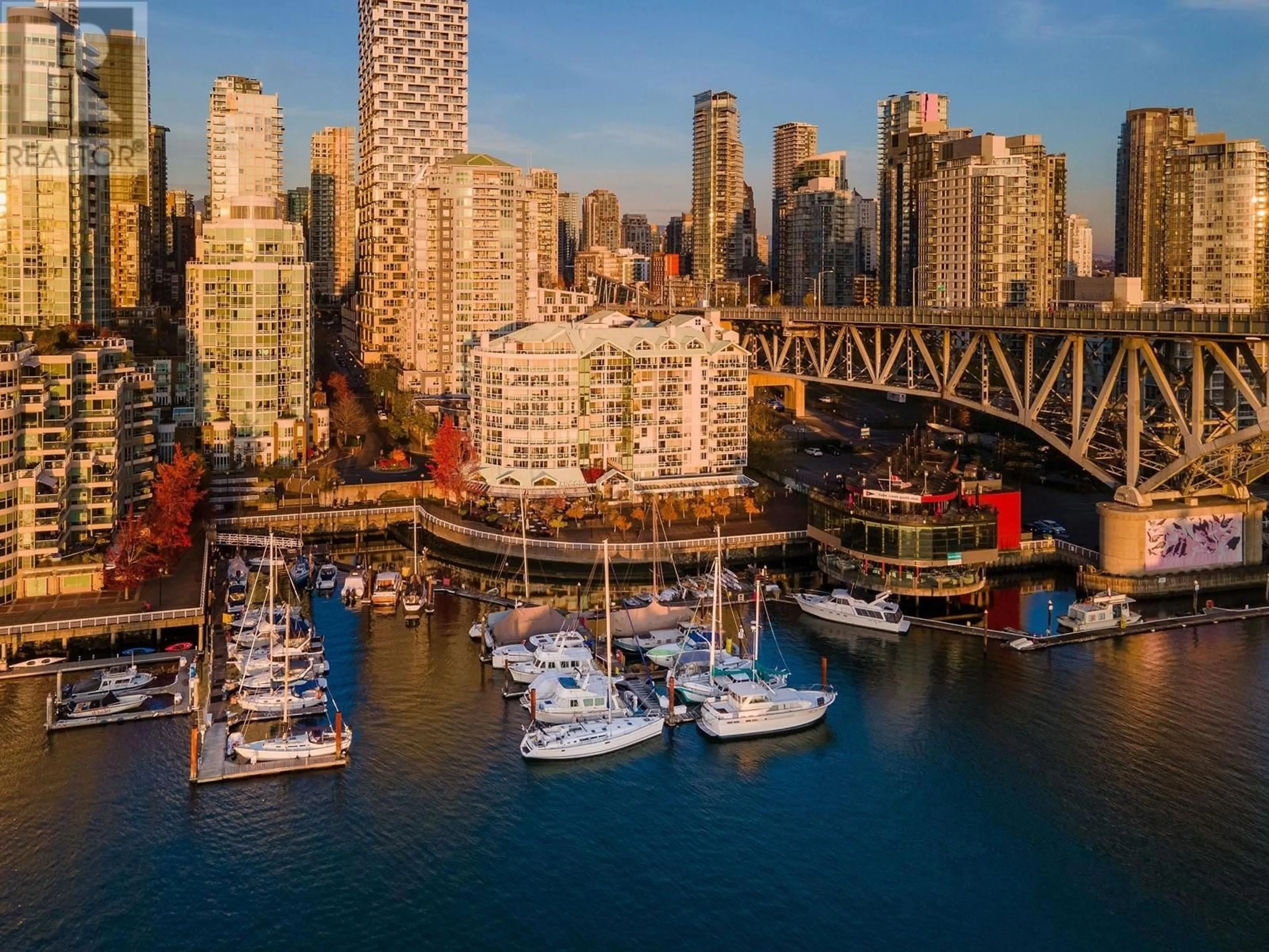 Unknown for 305 - 1600 HOWE STREET, Vancouver British Columbia V6Z2L9