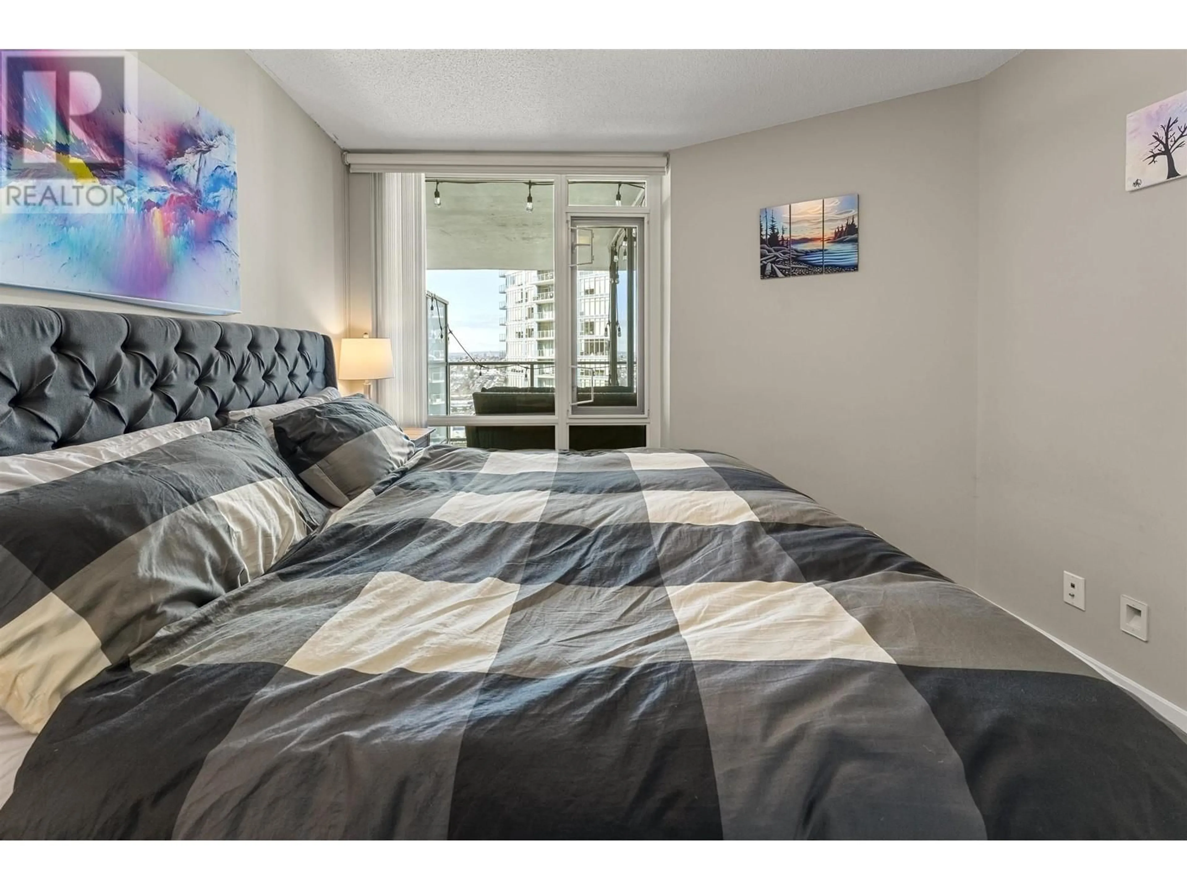 Bedroom with bed, carpet floor for 3206 4189 HALIFAX STREET, Burnaby British Columbia V5C0H9