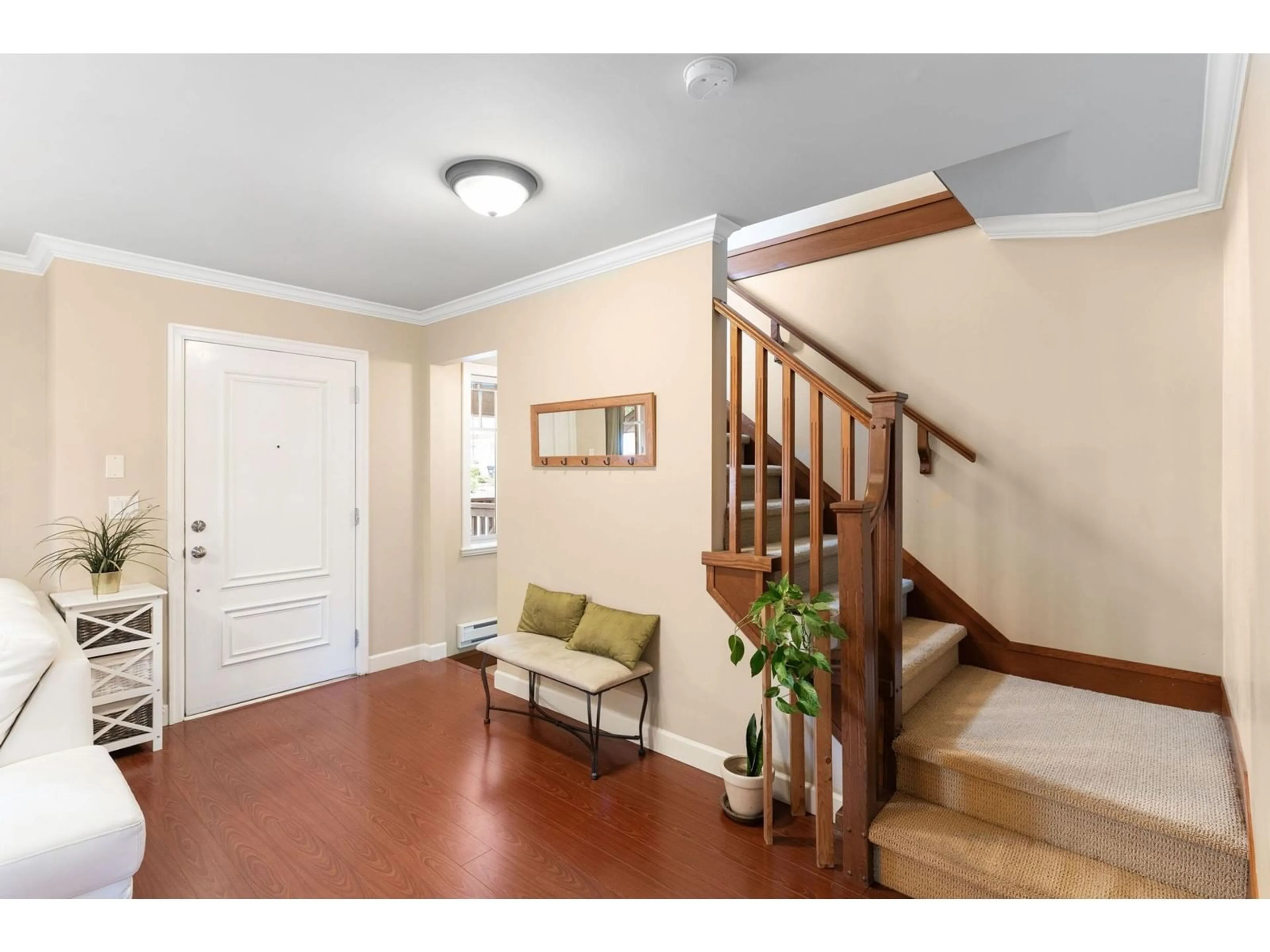 Indoor entryway for 25 - 6238 192ND, Surrey British Columbia V3S0S2