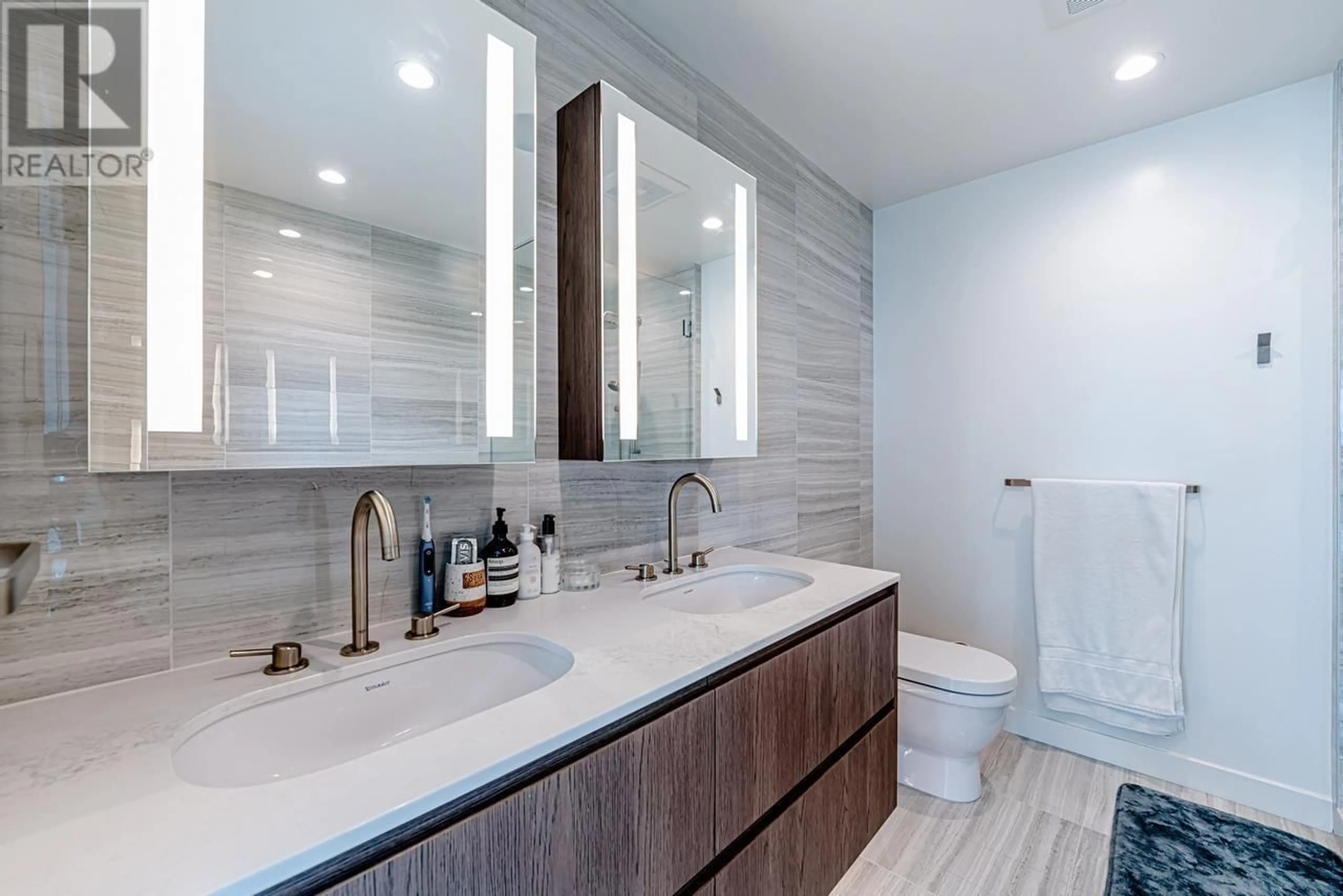 Contemporary bathroom, ceramic/tile floor for 410 - 6855 PEARSON WAY, Richmond British Columbia V7C0E9